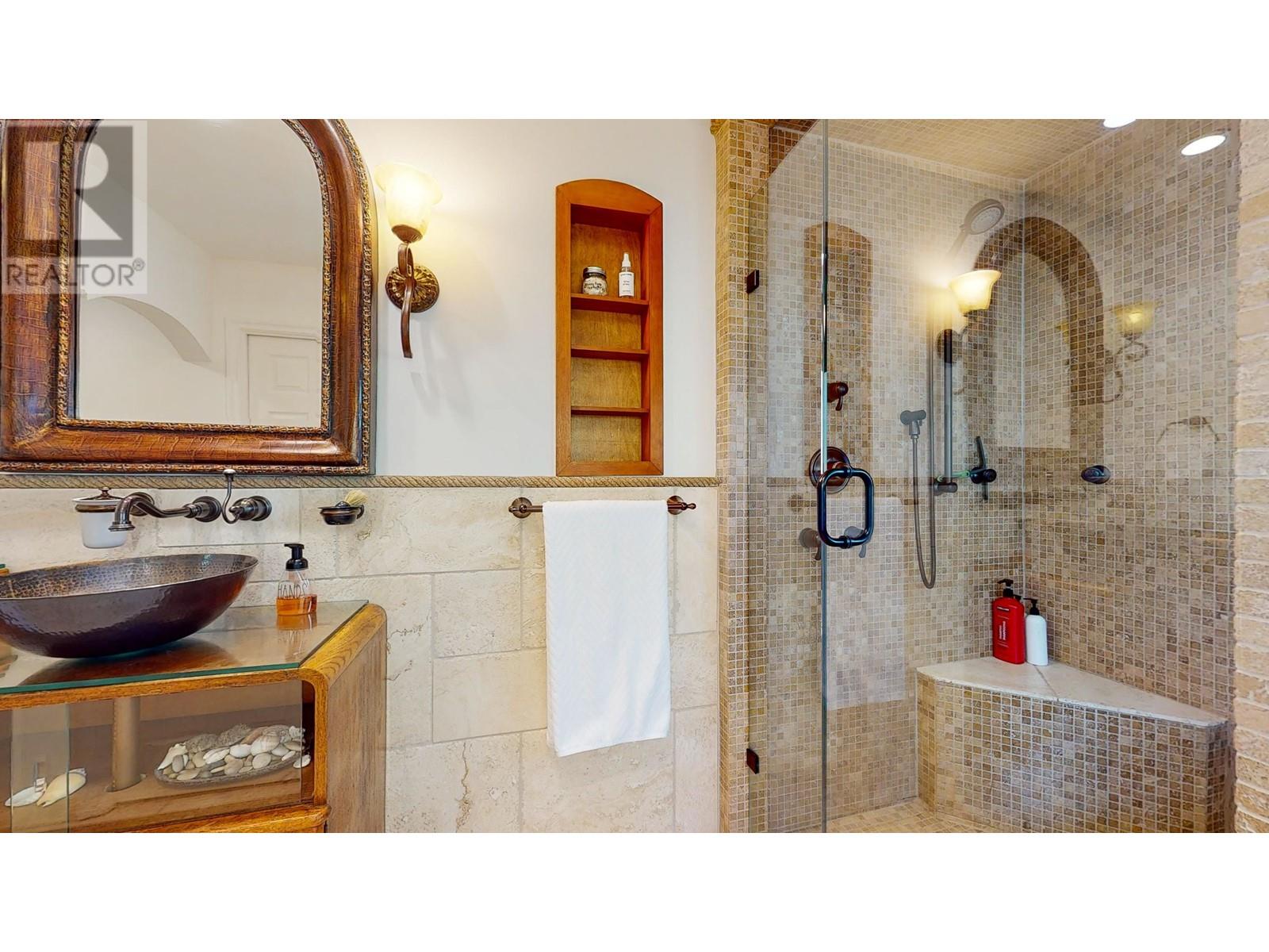 5203 Sunshine Coast Highway, Sechelt, British Columbia  V7Z 0C1 - Photo 22 - R2795264