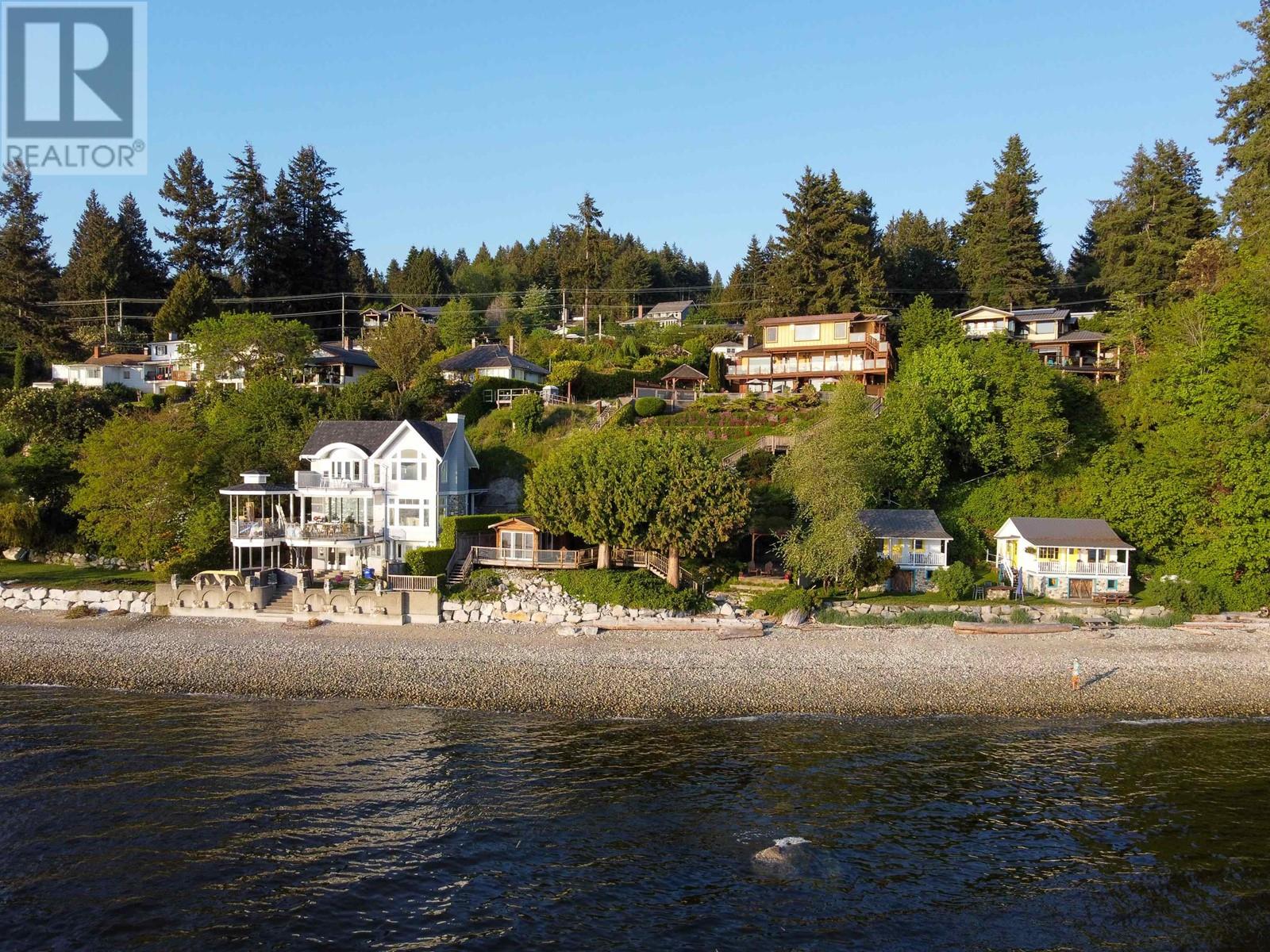 5203 Sunshine Coast Highway, Sechelt, British Columbia  V7Z 0C1 - Photo 14 - R2795264