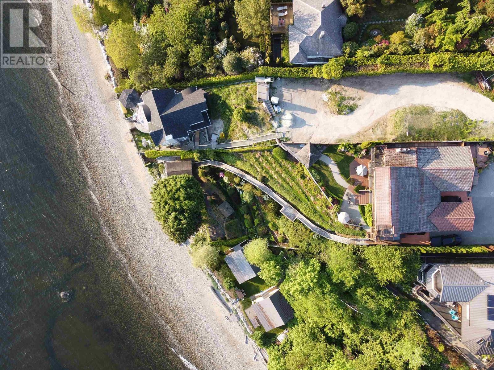 5203 Sunshine Coast Highway, Sechelt, British Columbia  V7Z 0C1 - Photo 15 - R2795264