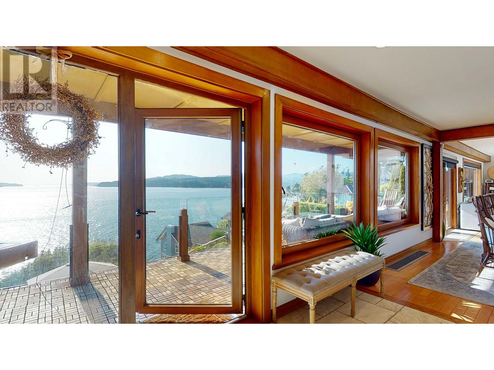 5203 Sunshine Coast Highway, Sechelt, British Columbia  V7Z 0C1 - Photo 10 - R2795264