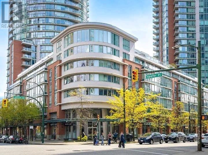 607 618 ABBOTT STREET, vancouver, British Columbia