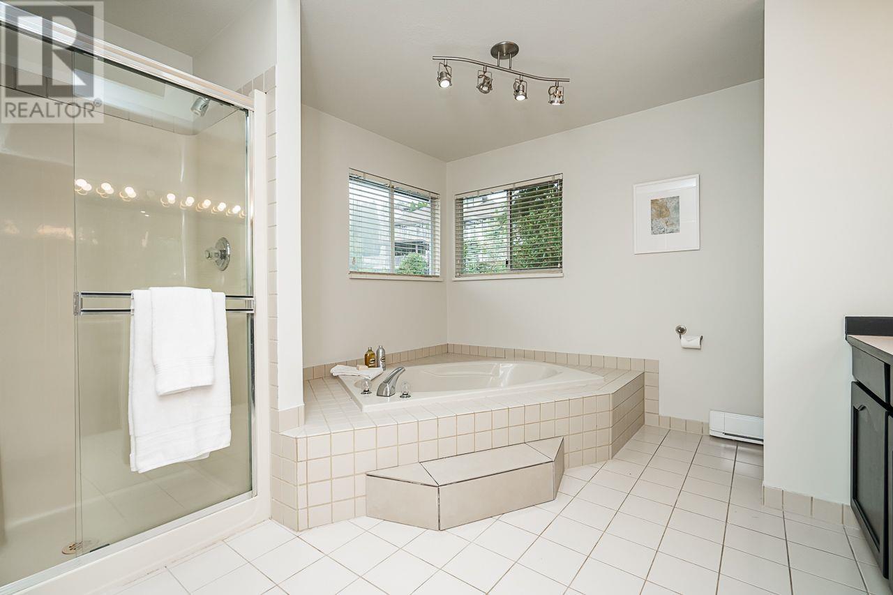1 Wildwood Drive, Port Moody, British Columbia  V3H 4M7 - Photo 20 - R2820223