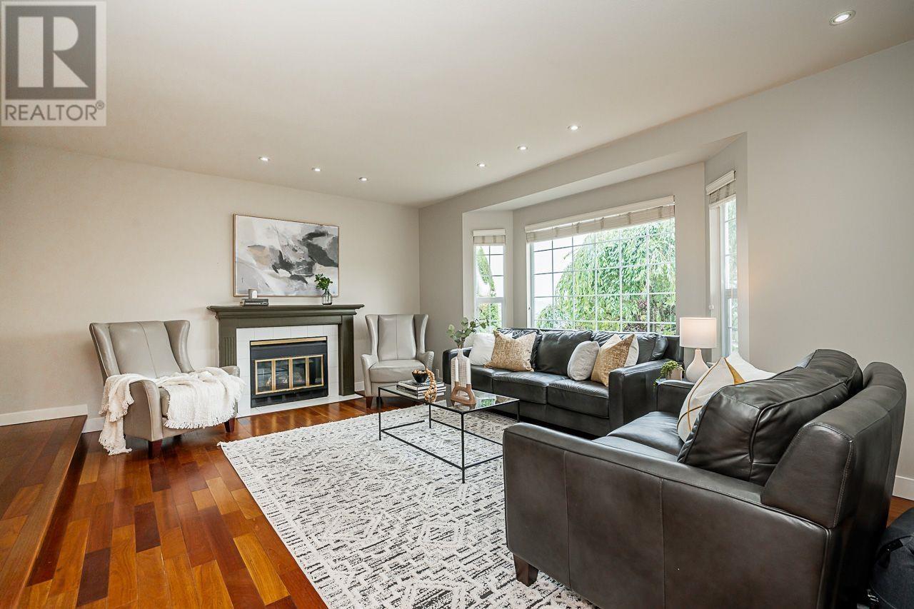 1 Wildwood Drive, Port Moody, British Columbia  V3H 4M7 - Photo 4 - R2820223