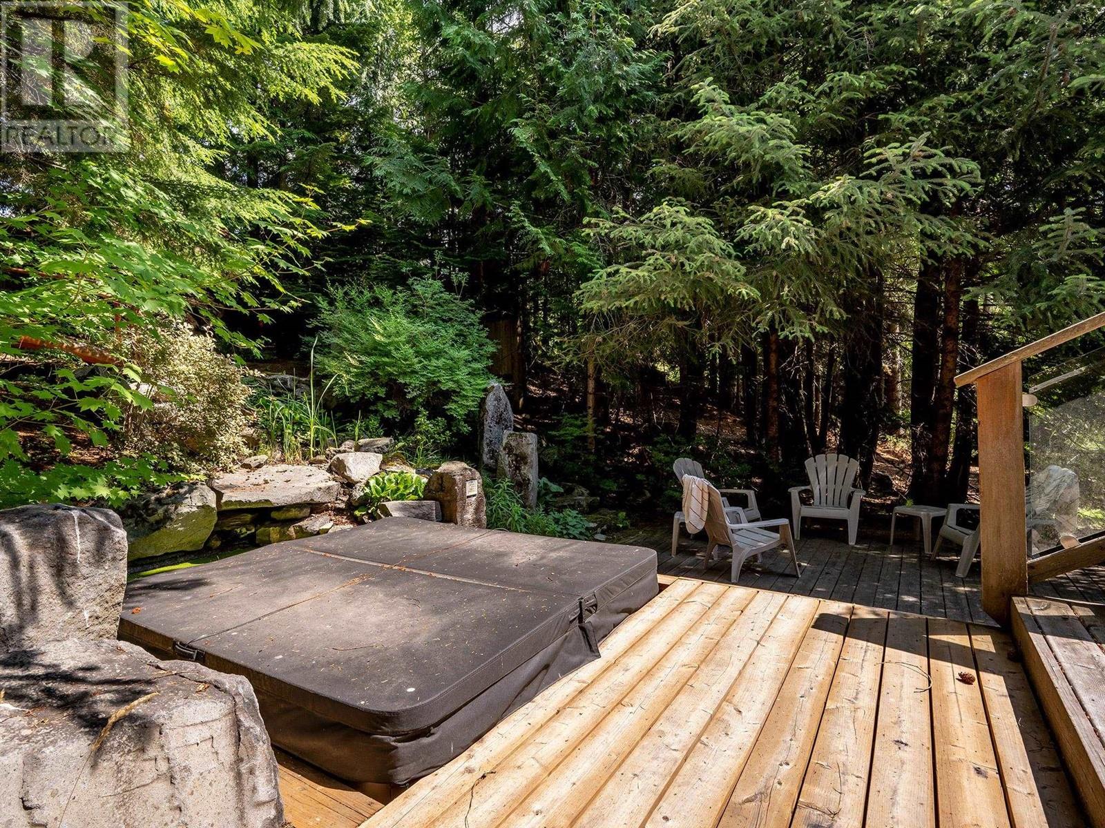 6274 Palmer Drive, Whistler, British Columbia  V8E 0C7 - Photo 10 - R2798421