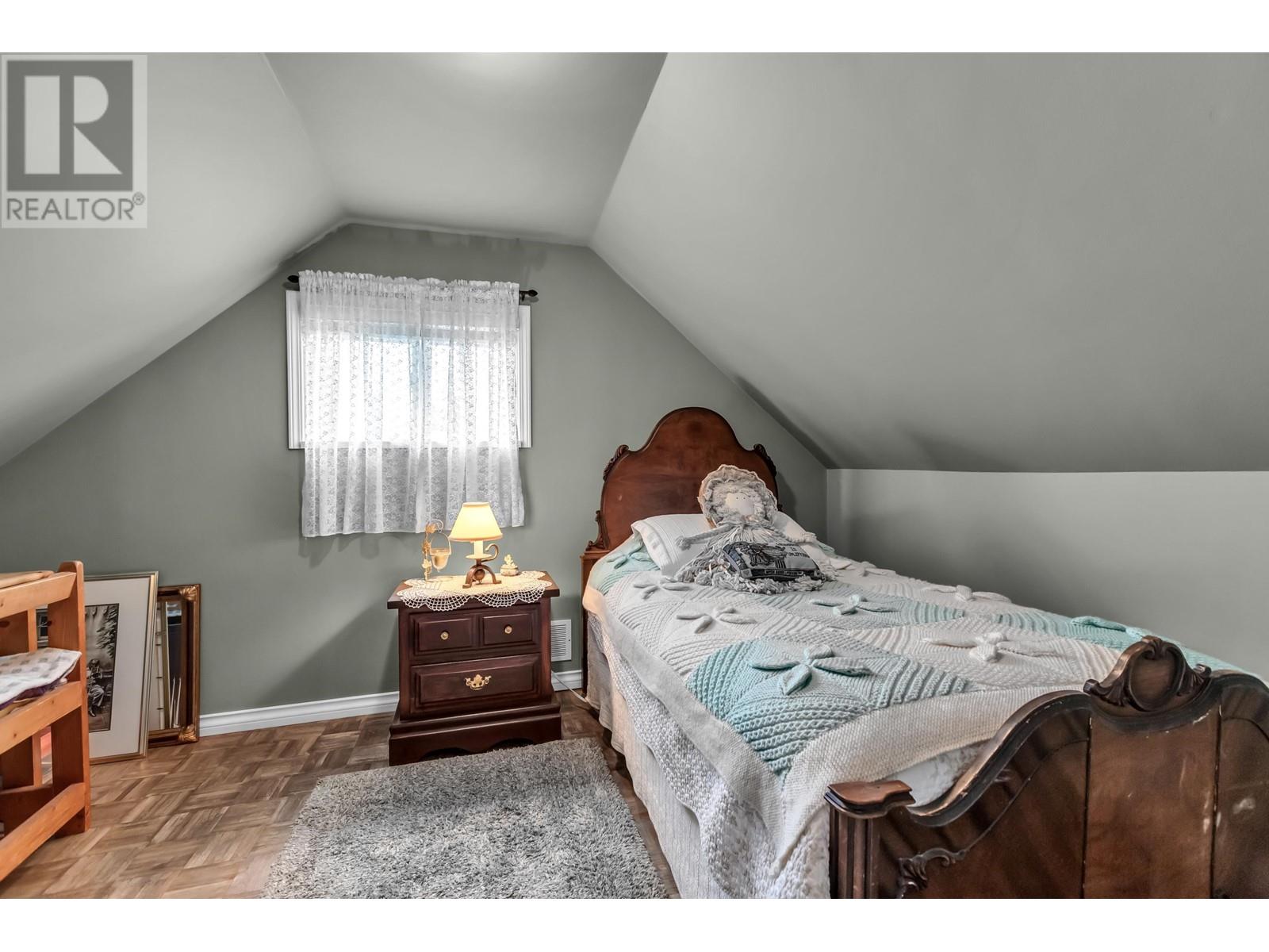 20307 Ditton Street, Maple Ridge, British Columbia  V2X 1B7 - Photo 26 - R2806885