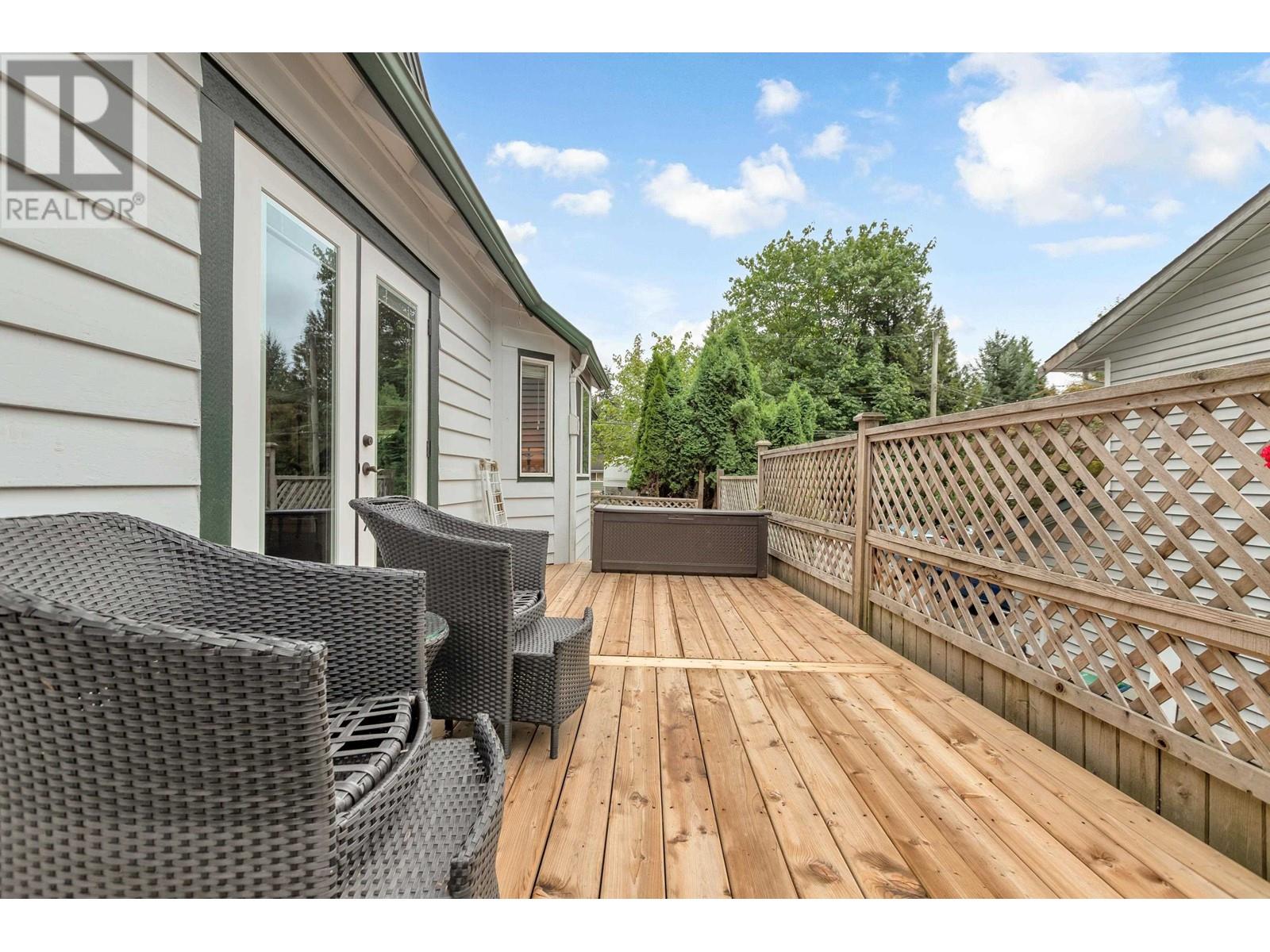20307 Ditton Street, Maple Ridge, British Columbia  V2X 1B7 - Photo 32 - R2806885