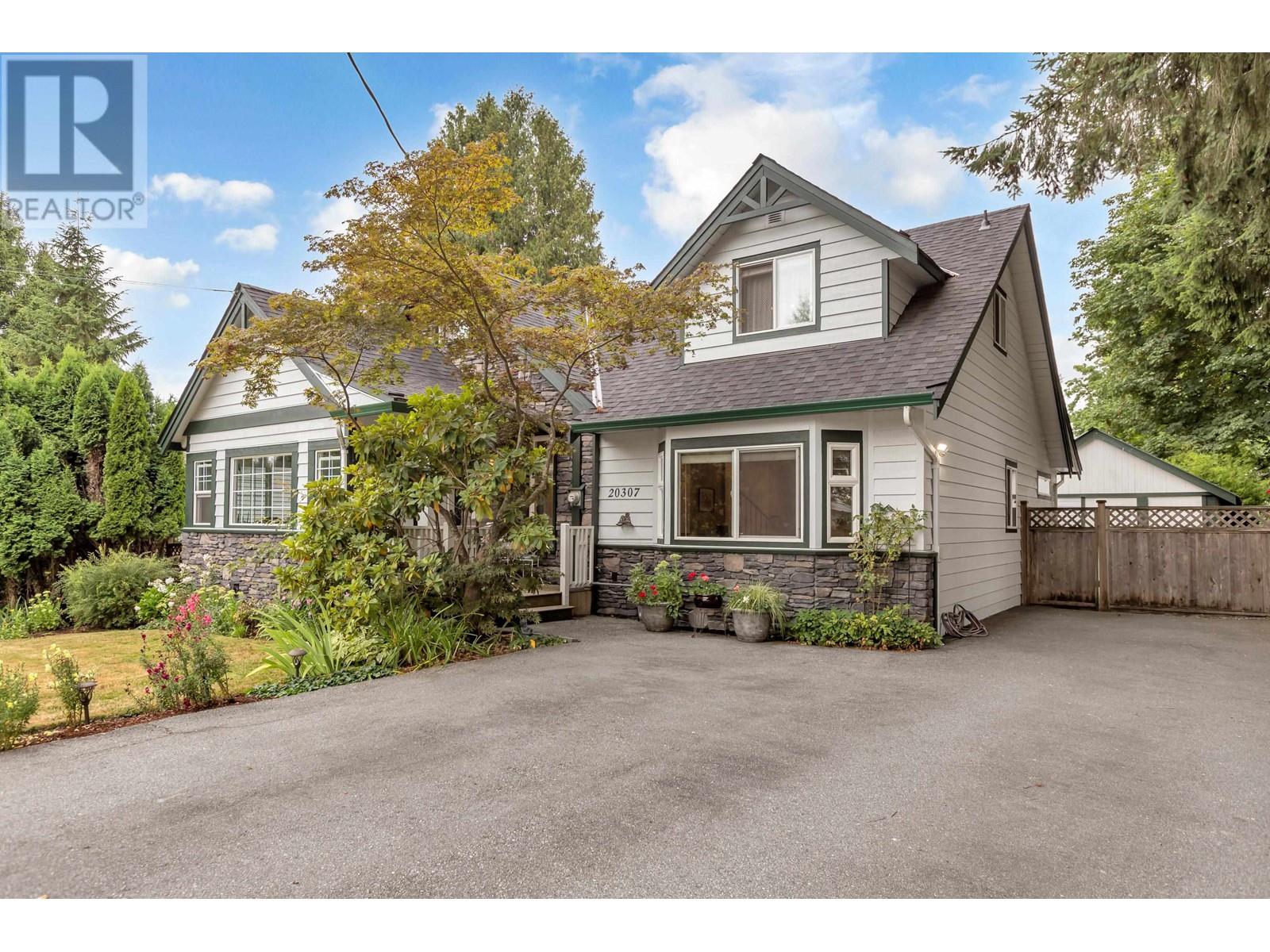 20307 Ditton Street, Maple Ridge, British Columbia  V2X 1B7 - Photo 2 - R2806885