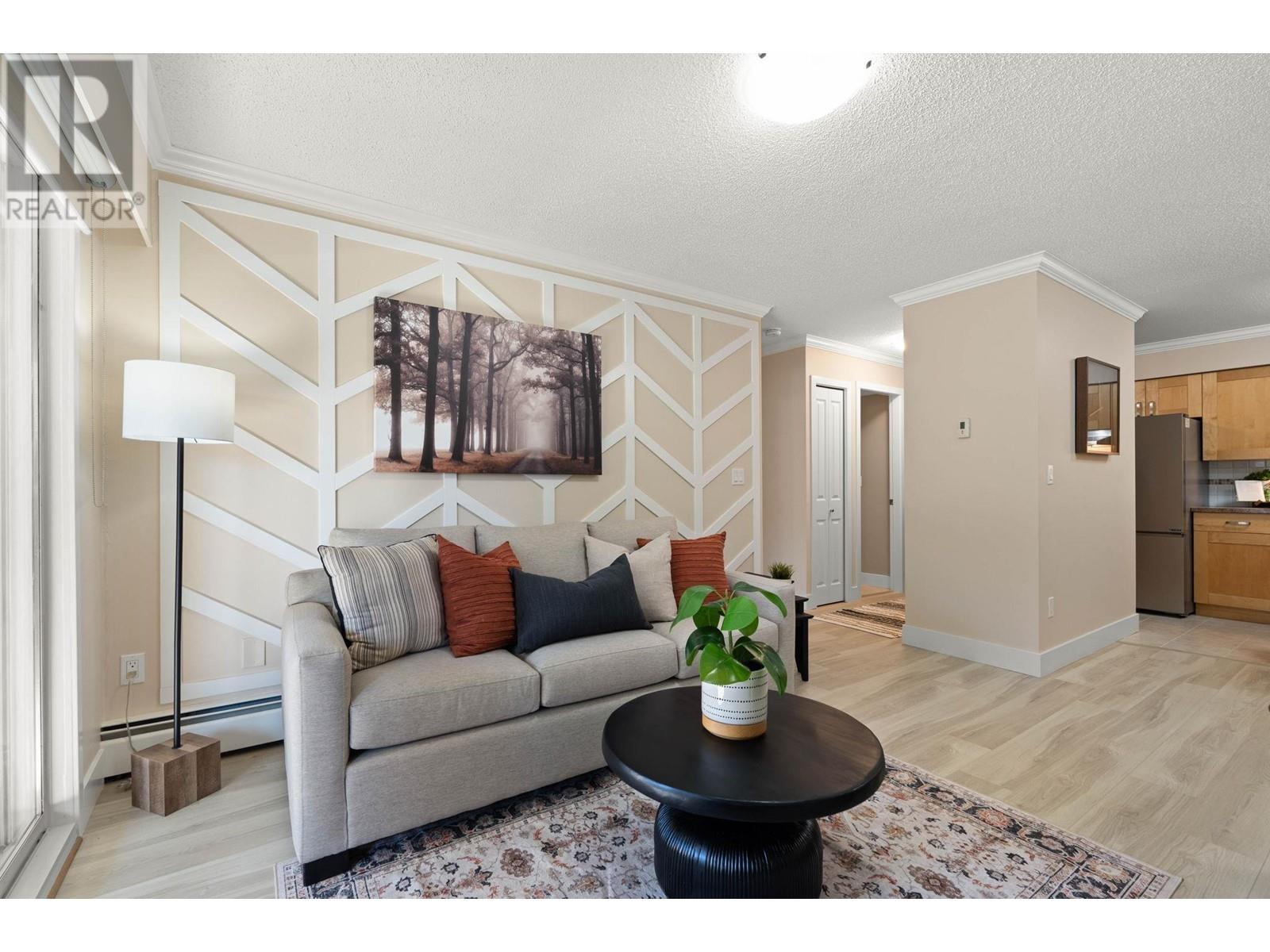 213 932 Robinson Street, Coquitlam, British Columbia  V3J 7R8 - Photo 5 - R2823138