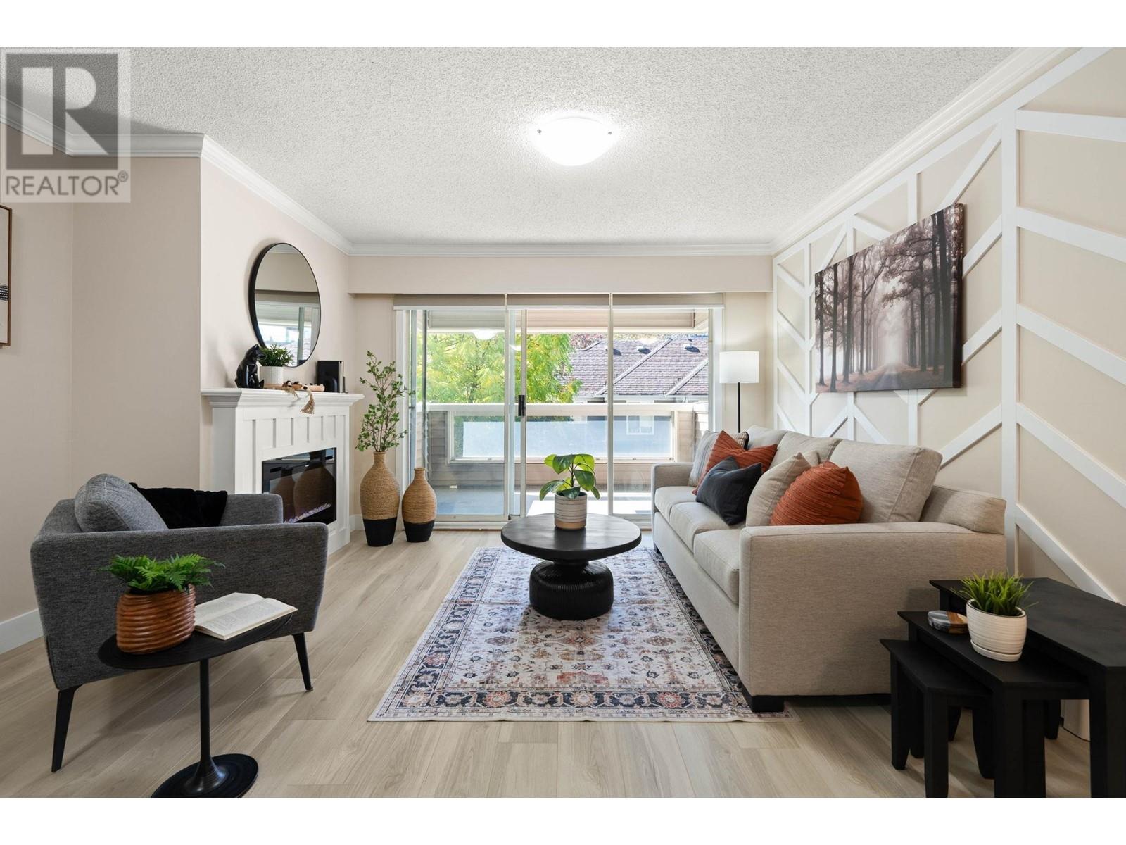 213 932 ROBINSON STREET, coquitlam, British Columbia