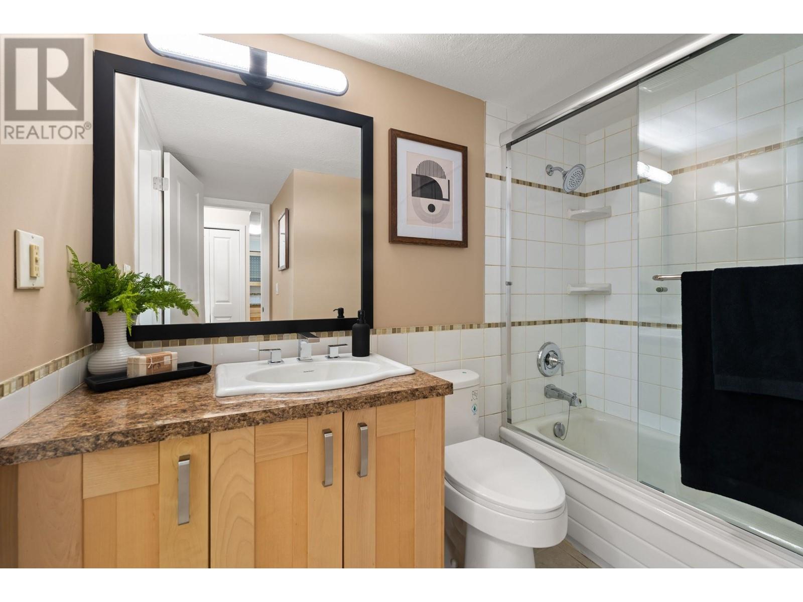 213 932 Robinson Street, Coquitlam, British Columbia  V3J 7R8 - Photo 13 - R2823138