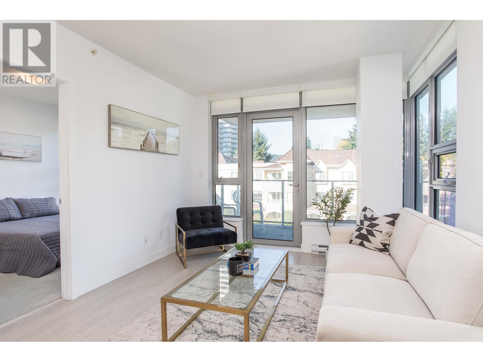 405 518 Whiting Way, Coquitlam, British Columbia  V3J 0H7 - Photo 3 - R2823214