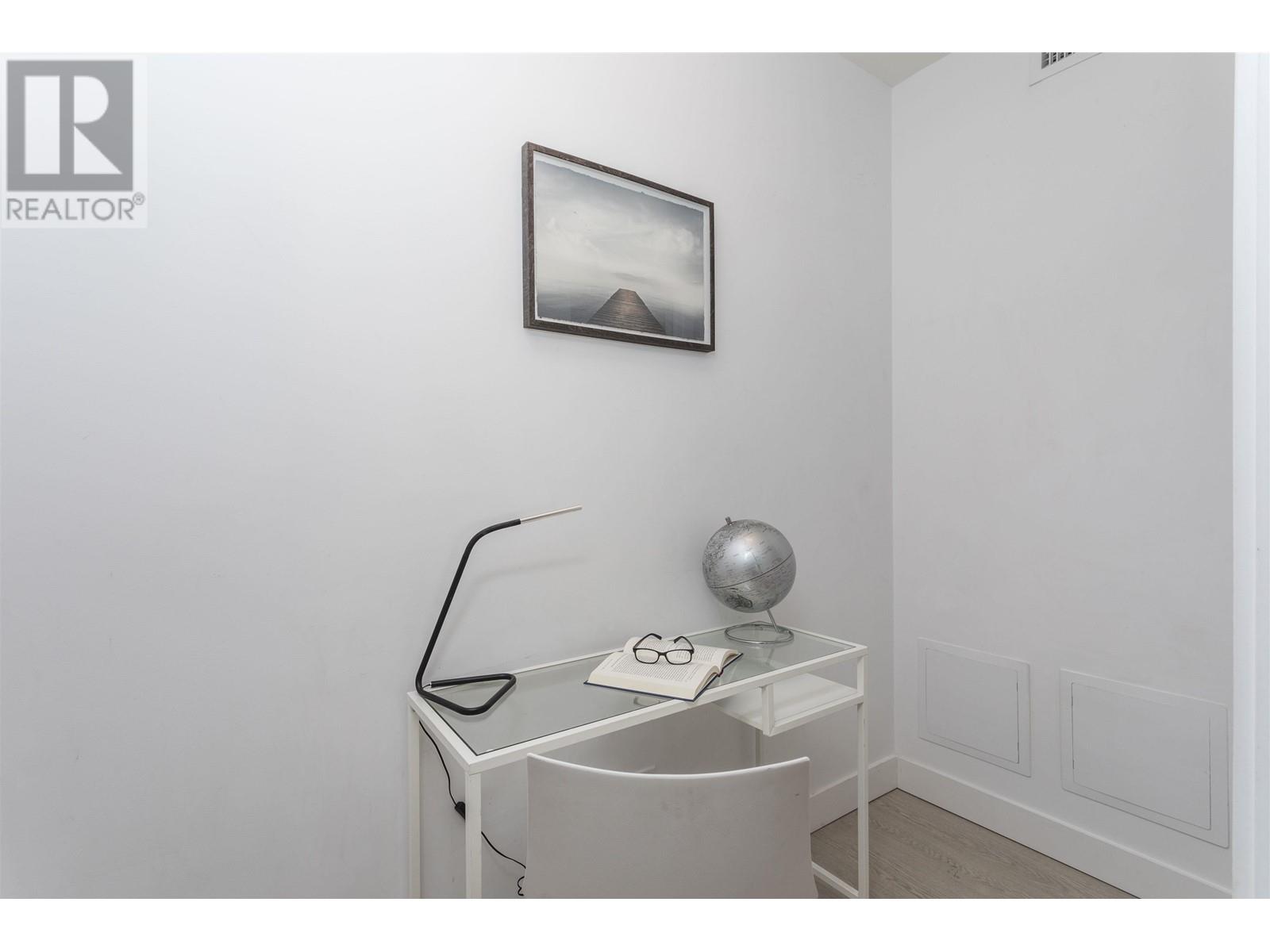 405 518 Whiting Way, Coquitlam, British Columbia  V3J 0H7 - Photo 13 - R2823214