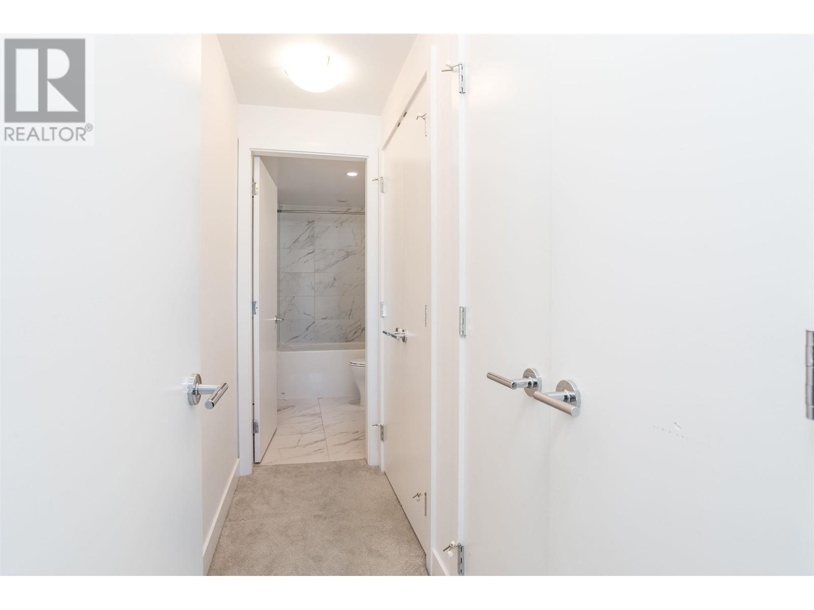 405 518 Whiting Way, Coquitlam, British Columbia  V3J 0H7 - Photo 15 - R2823214