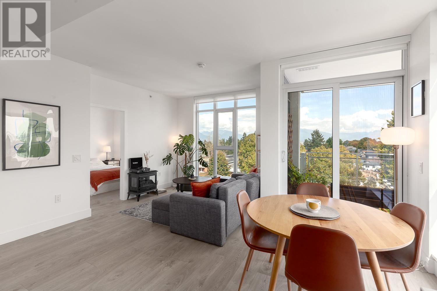 601 2435 Kingsway, Vancouver, British Columbia  V5R 5G8 - Photo 3 - R2823229