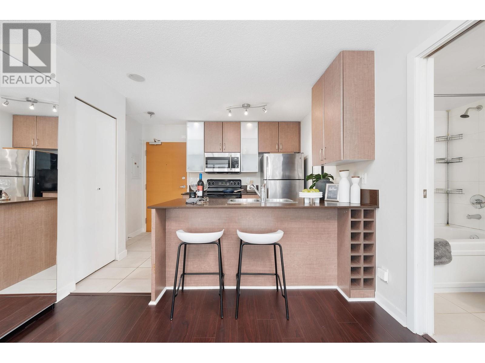 803 977 Mainland Street, Vancouver, British Columbia  V6B 1T2 - Photo 10 - R2823244