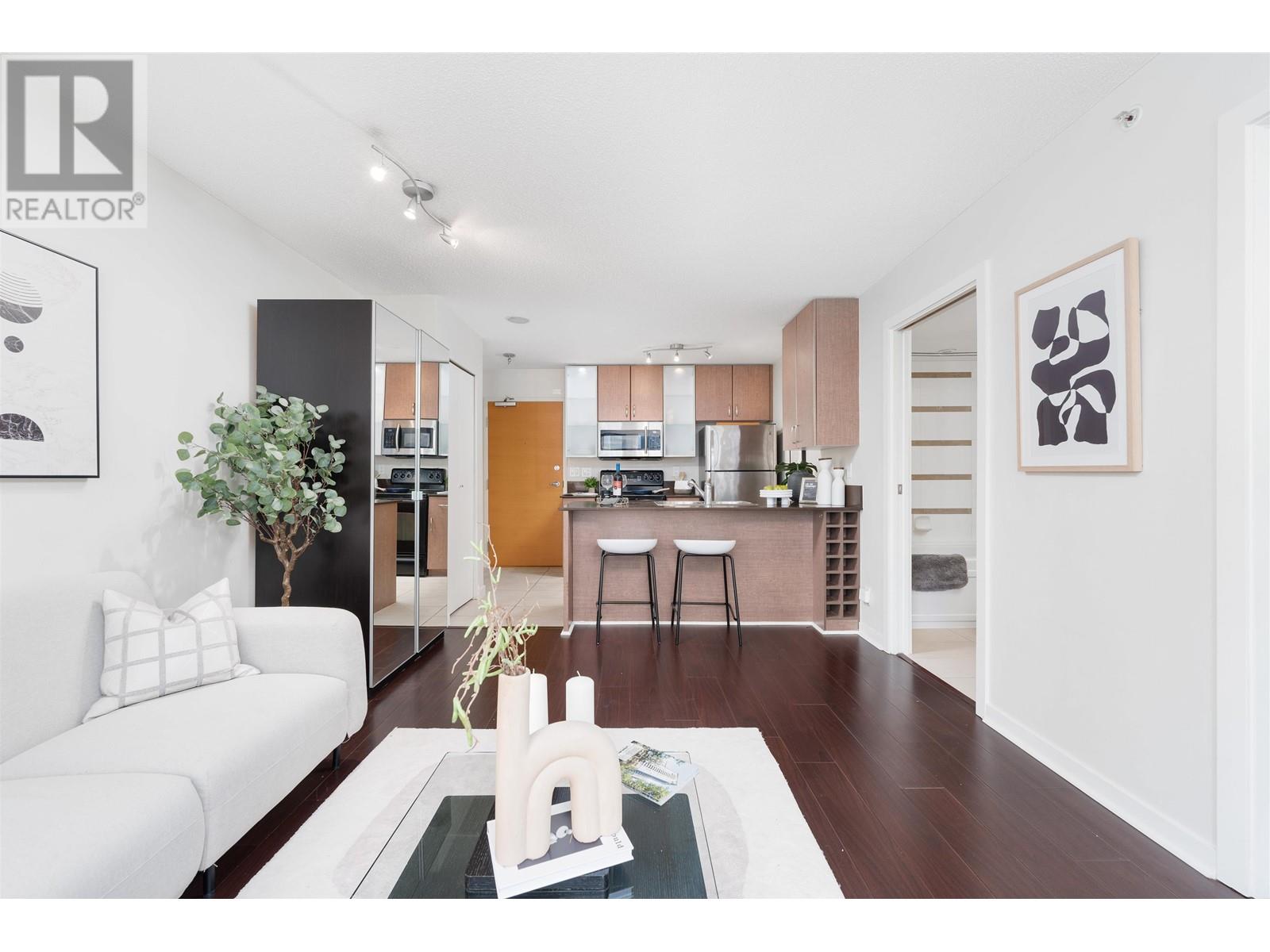 803 977 Mainland Street, Vancouver, British Columbia  V6B 1T2 - Photo 4 - R2823244