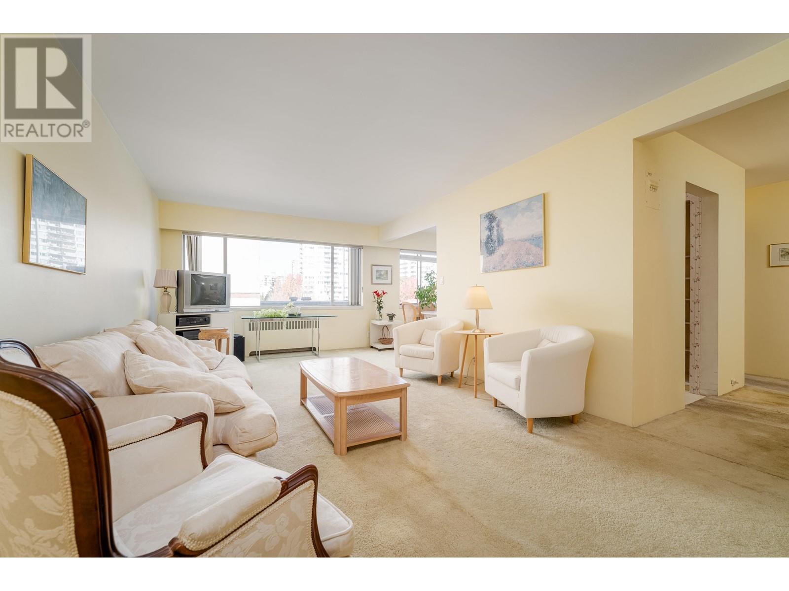 306 1743 Pendrell Street, Vancouver, British Columbia  V6G 1T2 - Photo 1 - R2823266