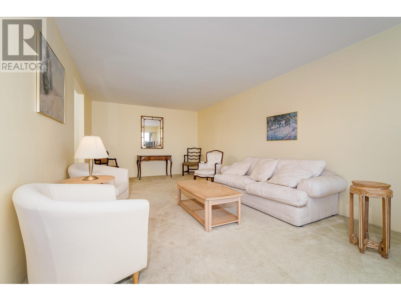 306 1743 Pendrell Street, Vancouver, British Columbia  V6G 1T2 - Photo 3 - R2823266