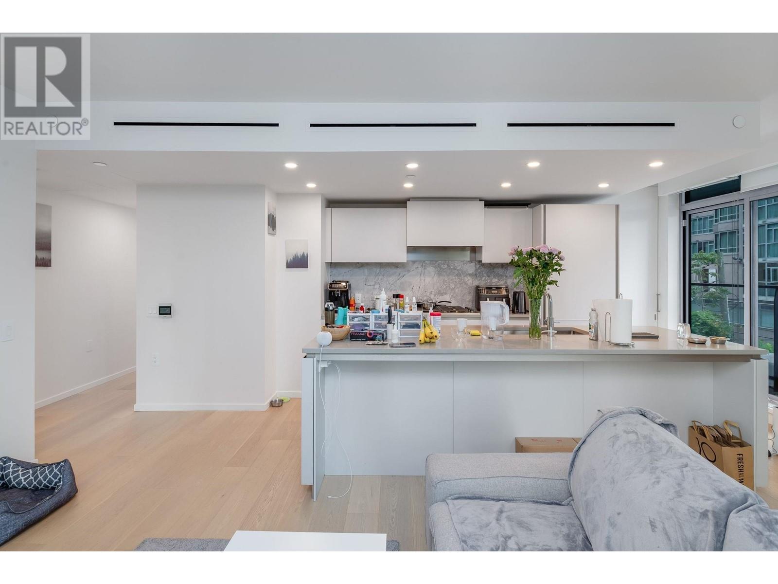 301 889 Pacific Street, Vancouver, British Columbia  V6Z 1C3 - Photo 11 - R2823275