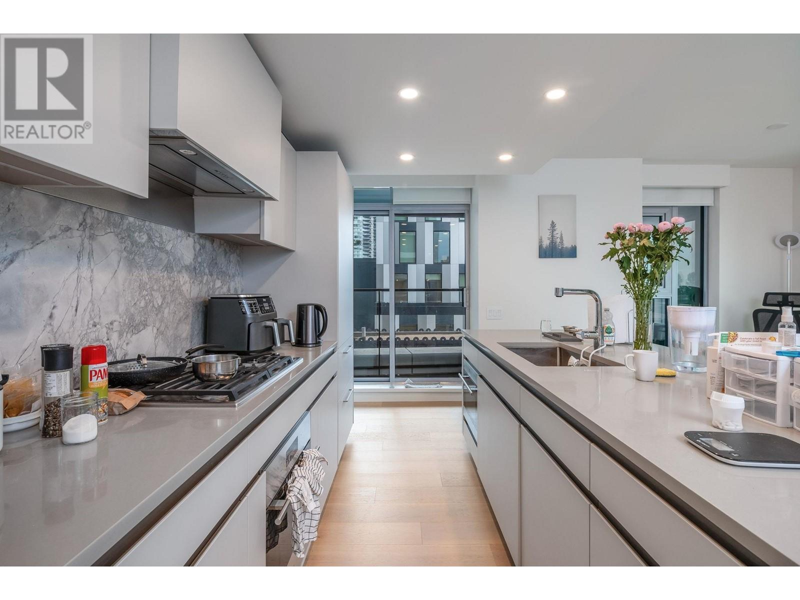 301 889 Pacific Street, Vancouver, British Columbia  V6Z 1C3 - Photo 13 - R2823275