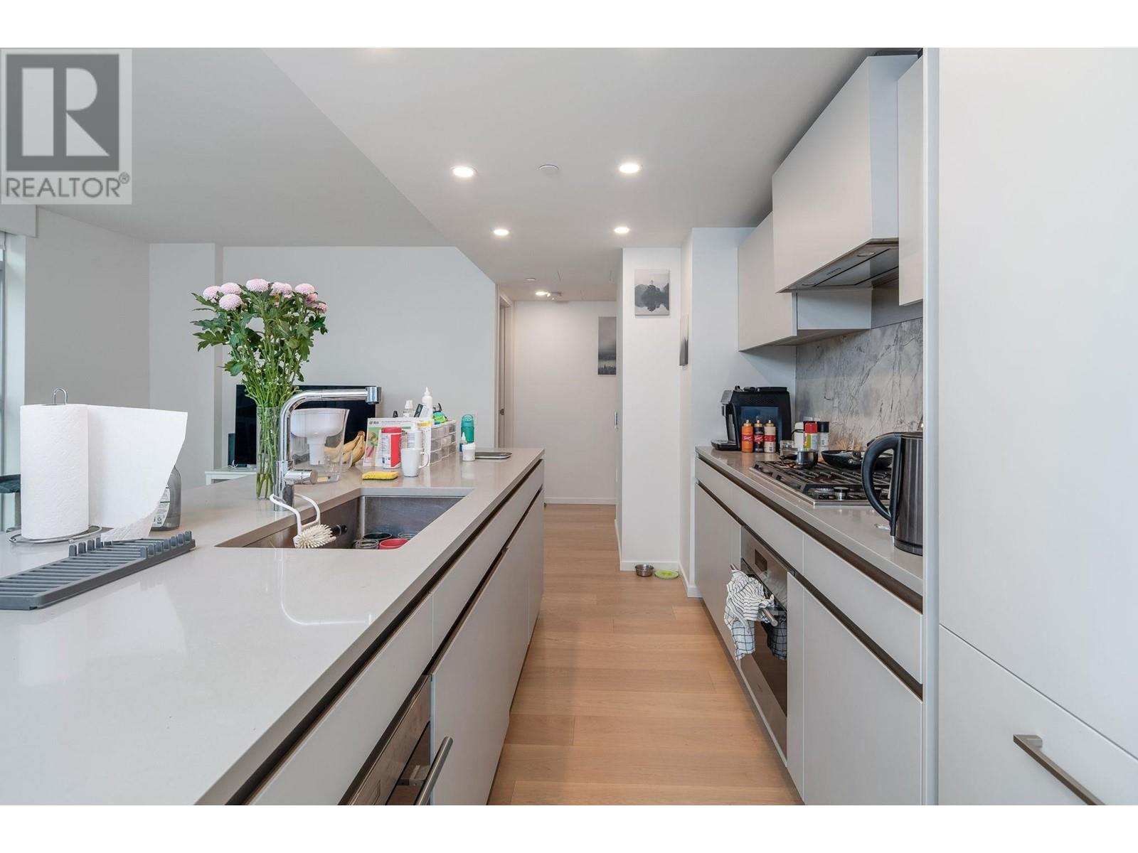 301 889 Pacific Street, Vancouver, British Columbia  V6Z 1C3 - Photo 14 - R2823275