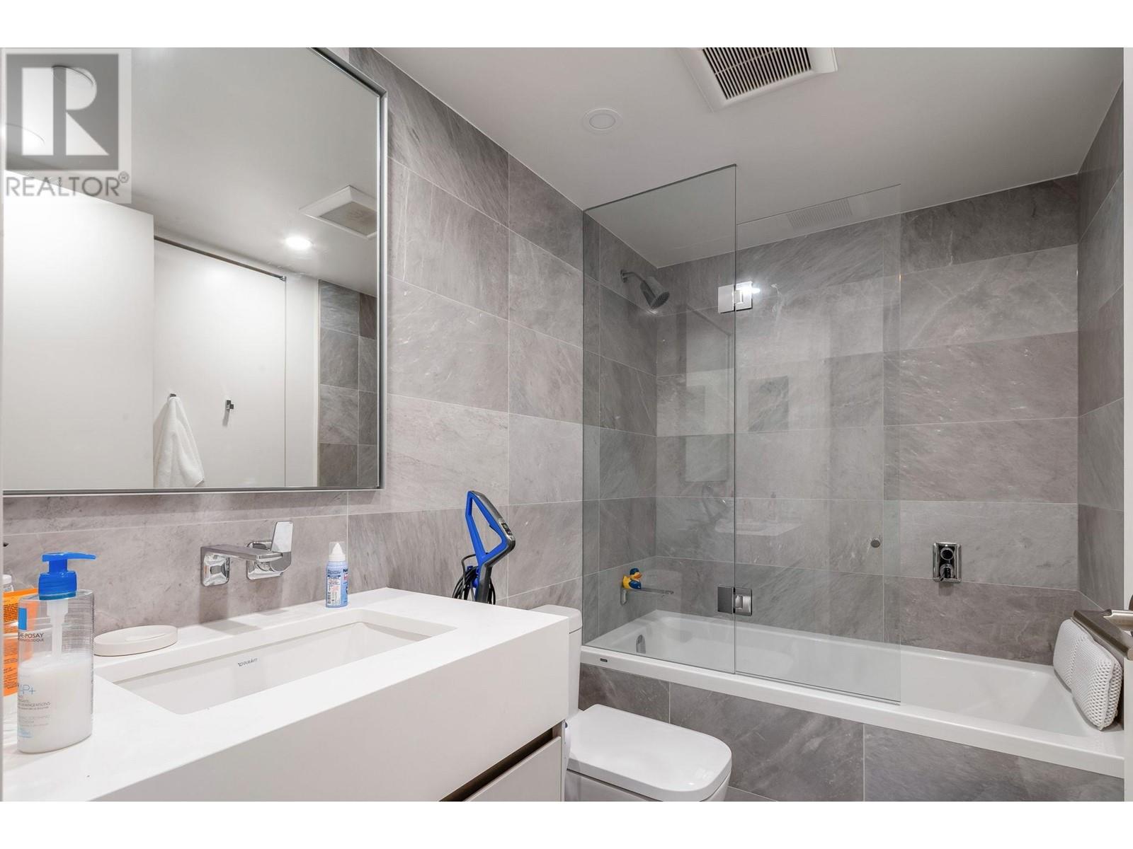 301 889 Pacific Street, Vancouver, British Columbia  V6Z 1C3 - Photo 19 - R2823275