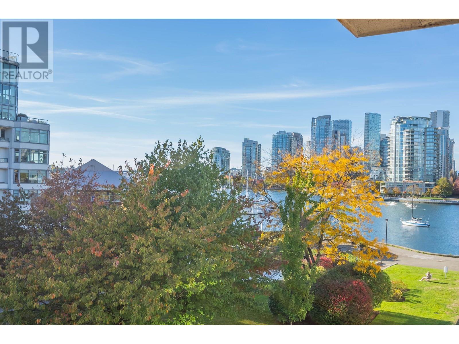 409 525 WHEELHOUSE SQUARE, vancouver, British Columbia