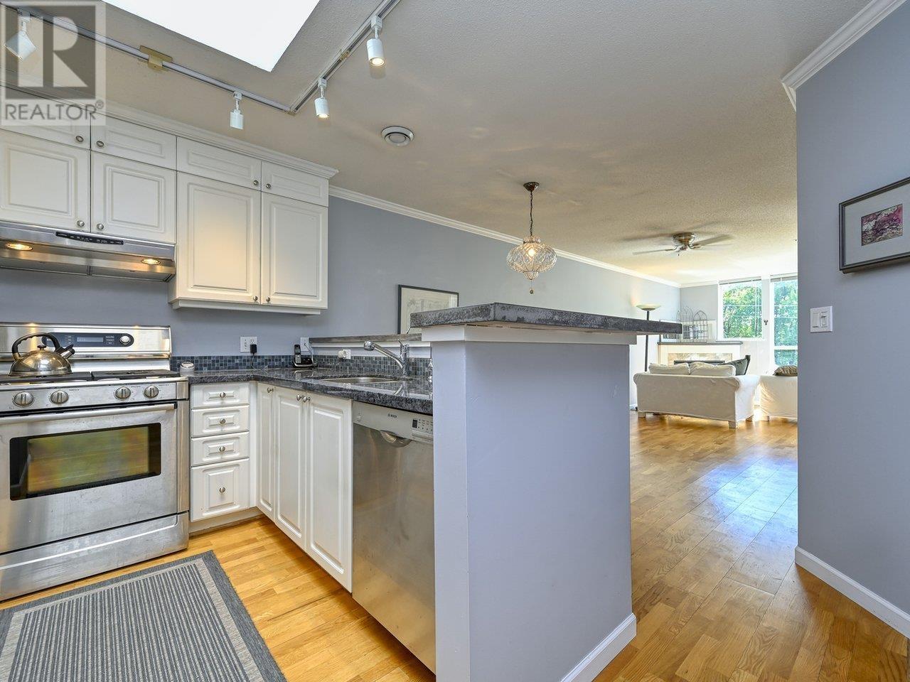 406 3440 W BROADWAY, vancouver, British Columbia
