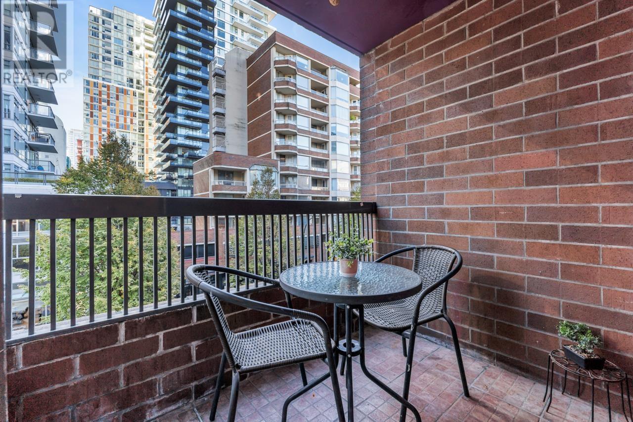 403 1333 Hornby Street, Vancouver, British Columbia  V6Z 2C1 - Photo 15 - R2823315