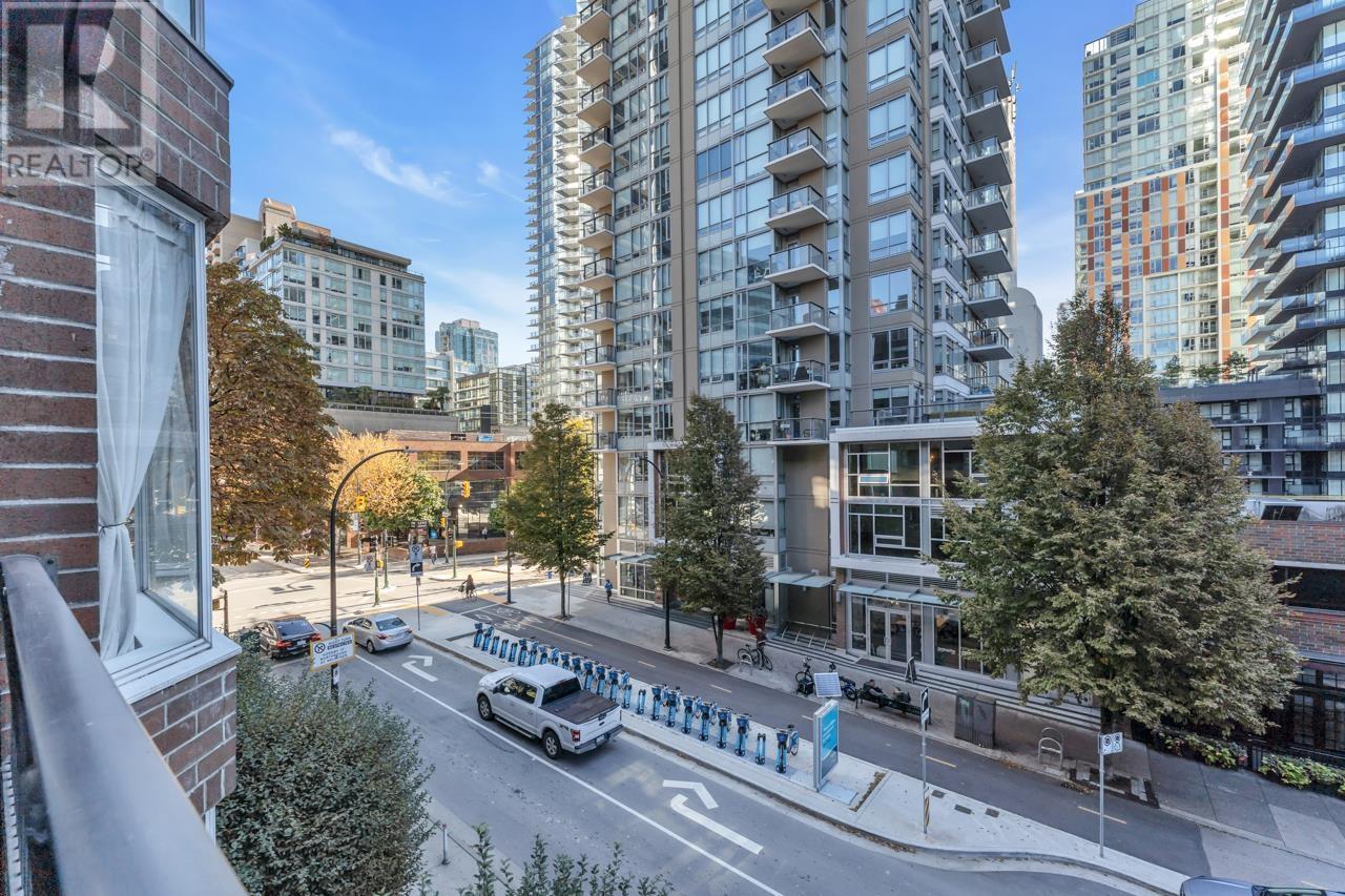 403 1333 Hornby Street, Vancouver, British Columbia  V6Z 2C1 - Photo 20 - R2823315
