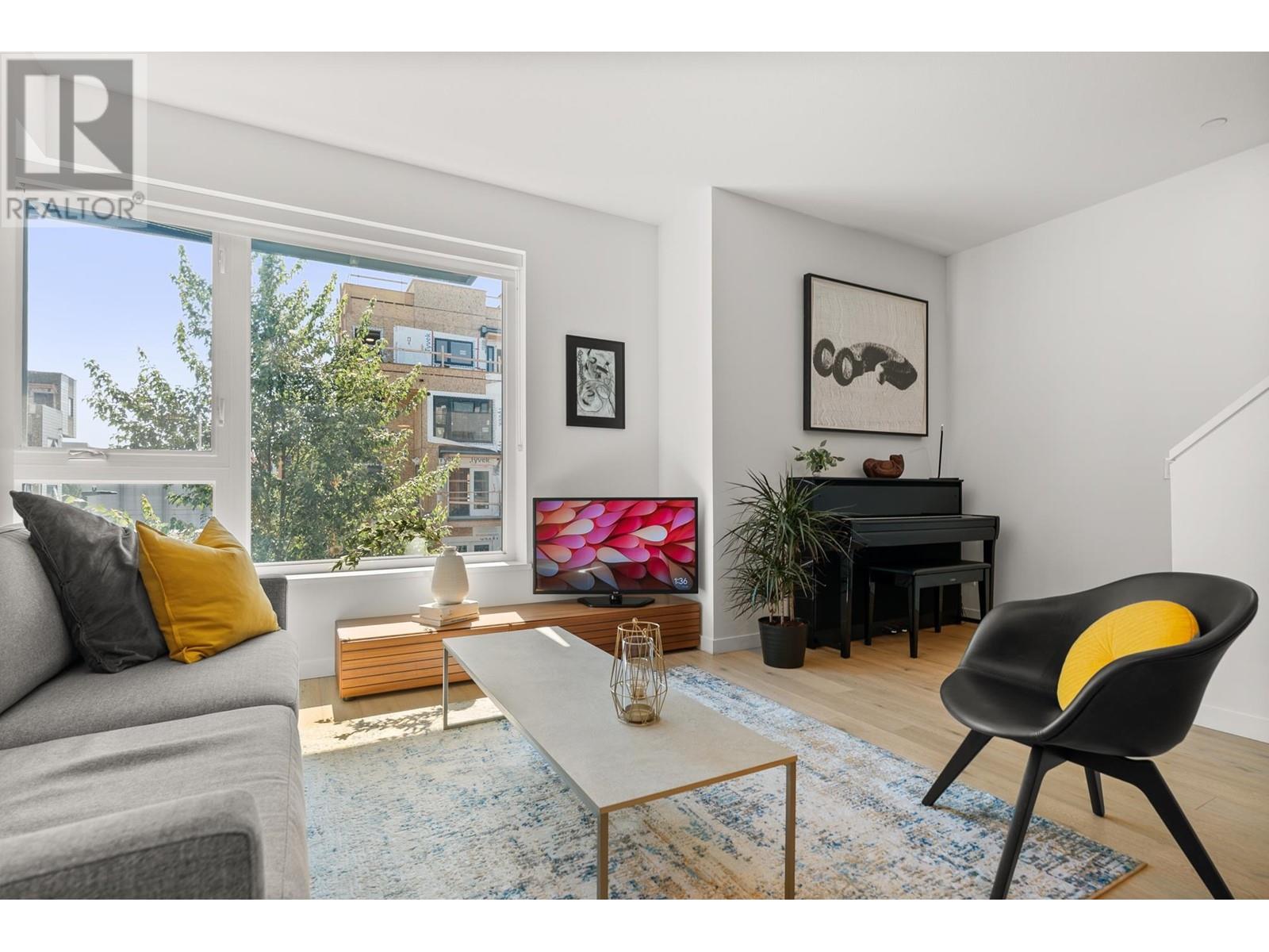 49 528 E 2nd Street, North Vancouver, British Columbia  V7L 0G8 - Photo 12 - R2823317