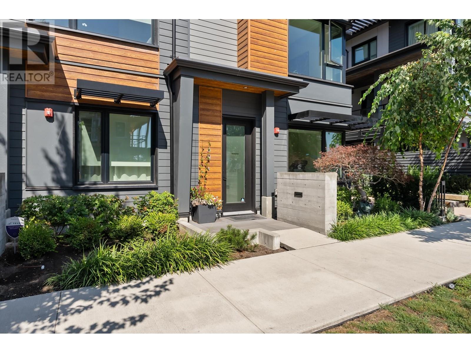 49 528 E 2nd Street, North Vancouver, British Columbia  V7L 0G8 - Photo 3 - R2823317