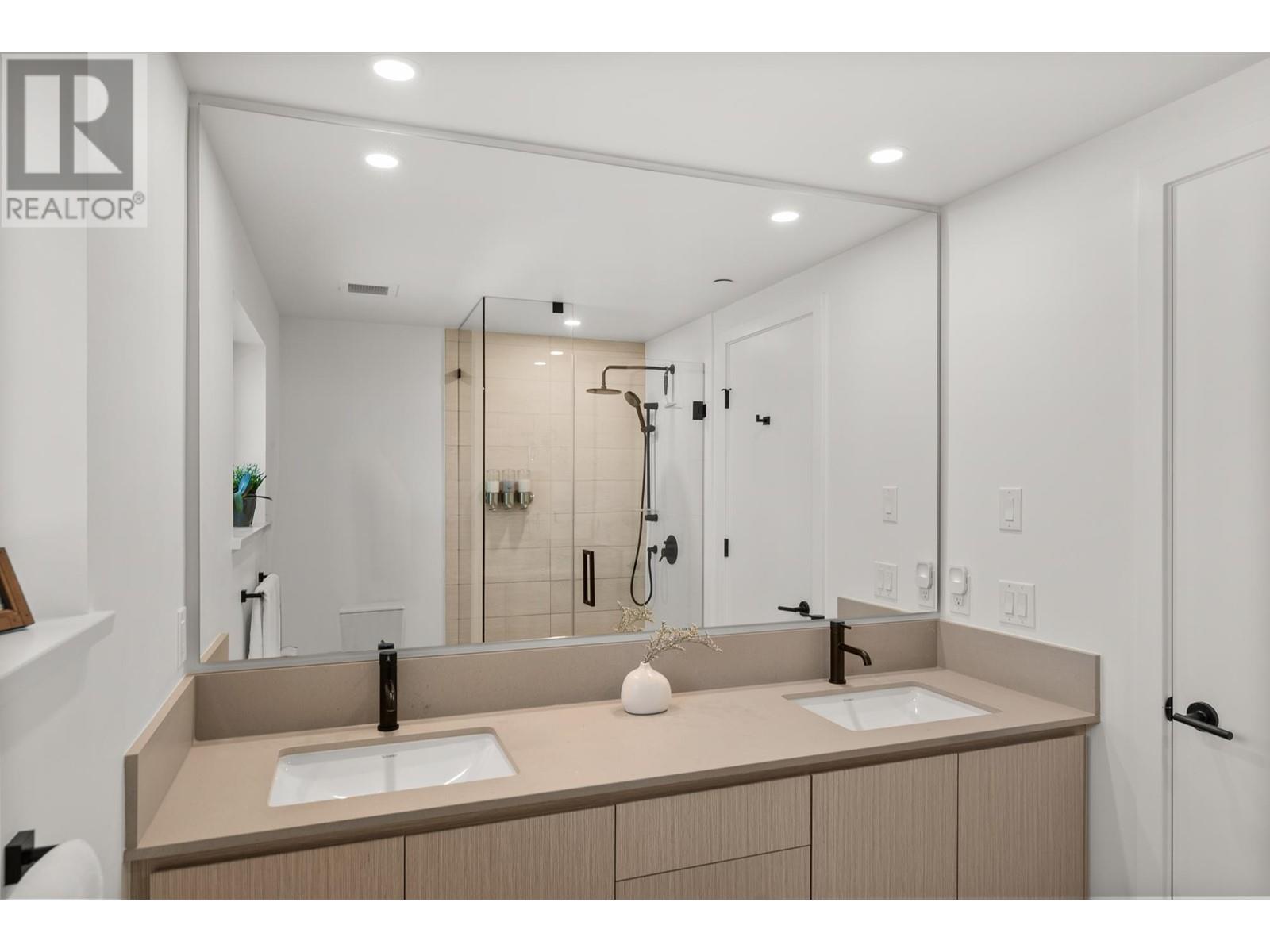 49 528 E 2nd Street, North Vancouver, British Columbia  V7L 0G8 - Photo 35 - R2823317
