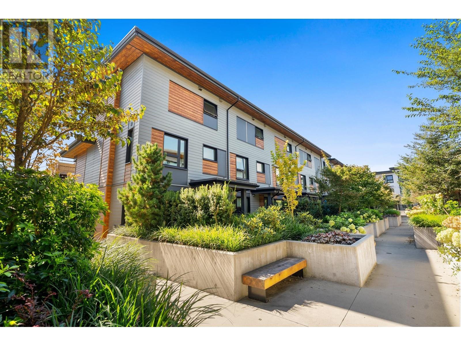 49 528 E 2nd Street, North Vancouver, British Columbia  V7L 0G8 - Photo 4 - R2823317