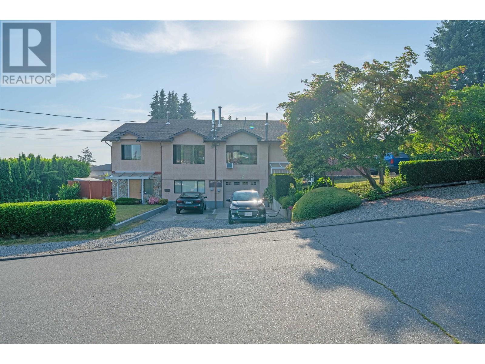 250-252 LEBLEU STREET, coquitlam, British Columbia