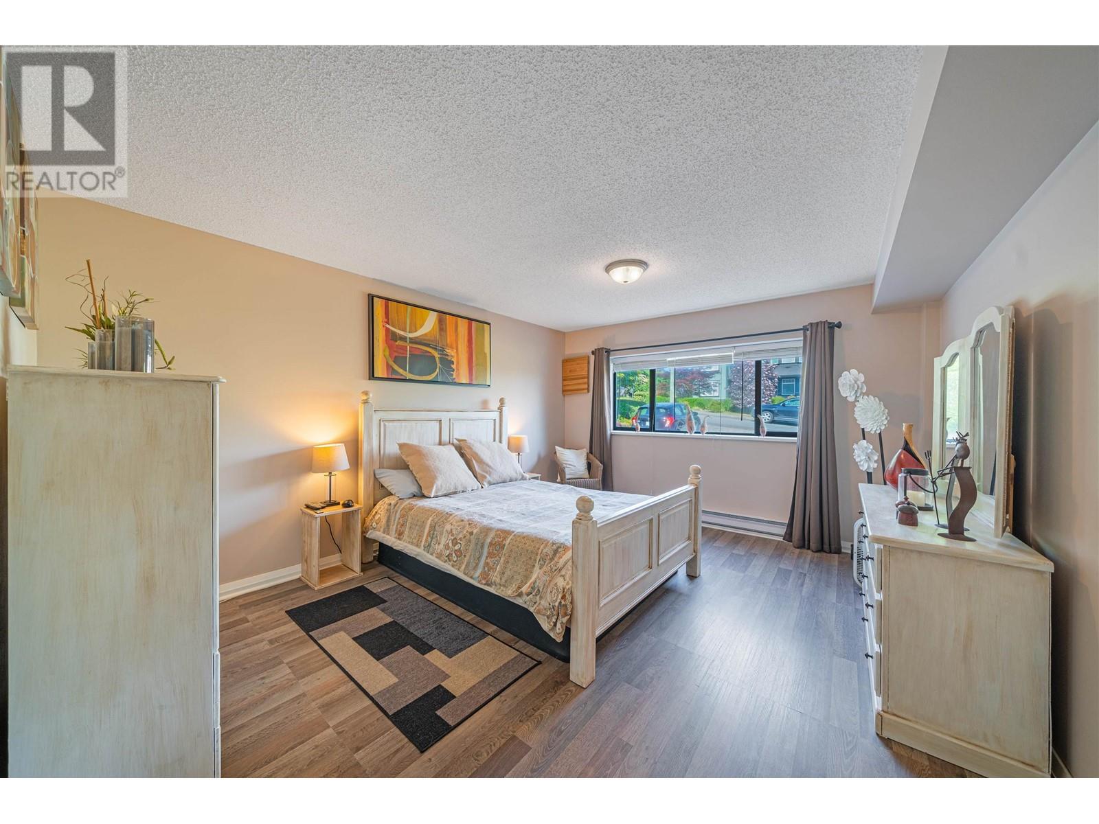 250-252 Lebleu Street, Coquitlam, British Columbia  V3K 5Z3 - Photo 14 - R2823371