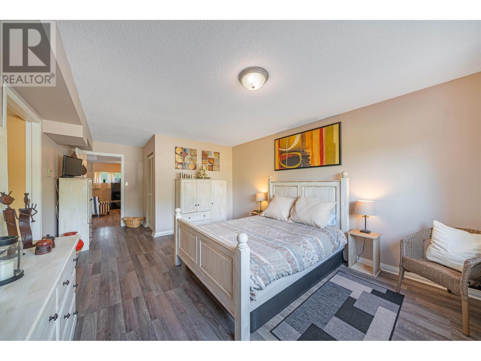 250-252 Lebleu Street, Coquitlam, British Columbia  V3K 5Z3 - Photo 15 - R2823371