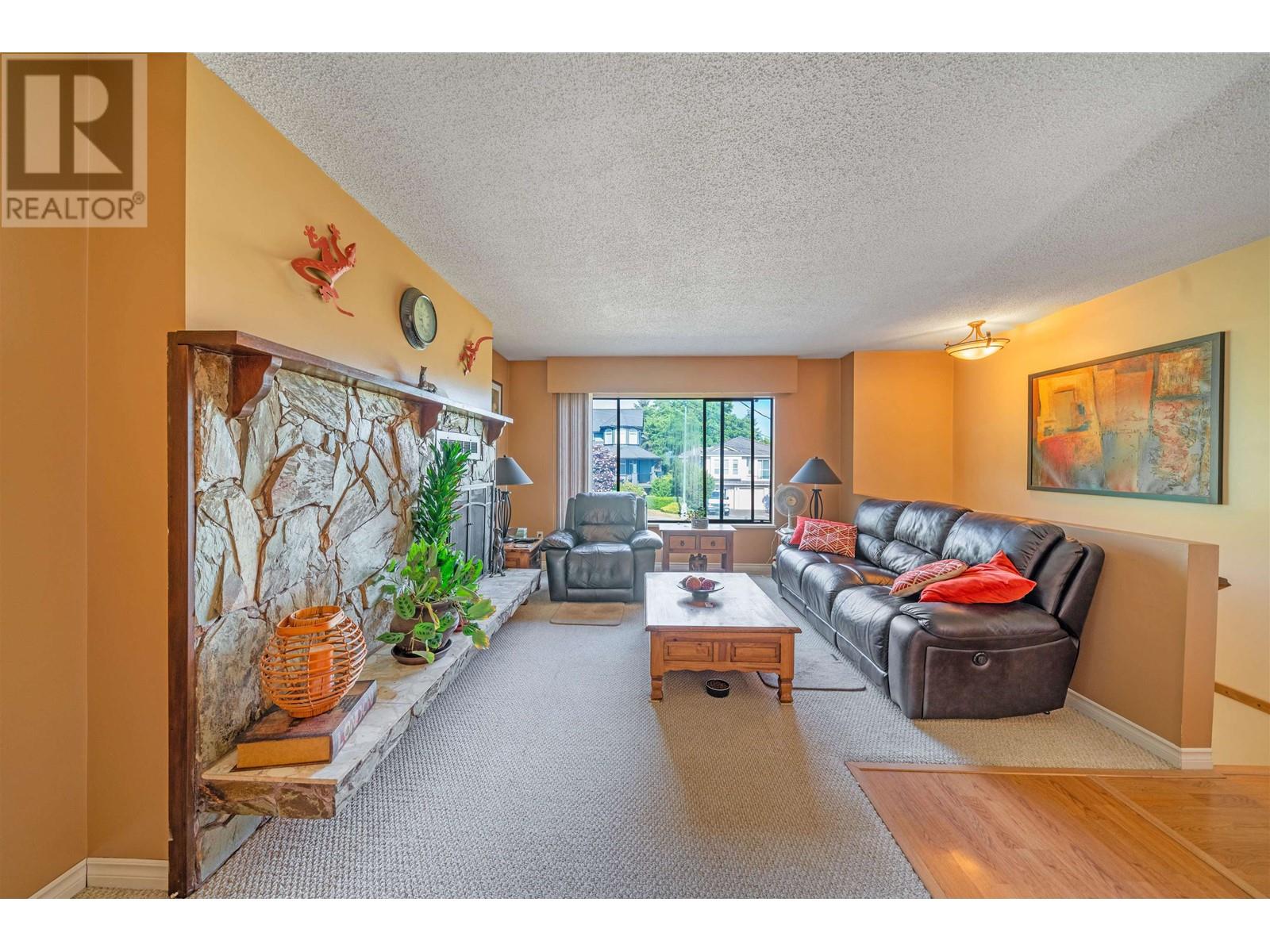 250-252 Lebleu Street, Coquitlam, British Columbia  V3K 5Z3 - Photo 21 - R2823371