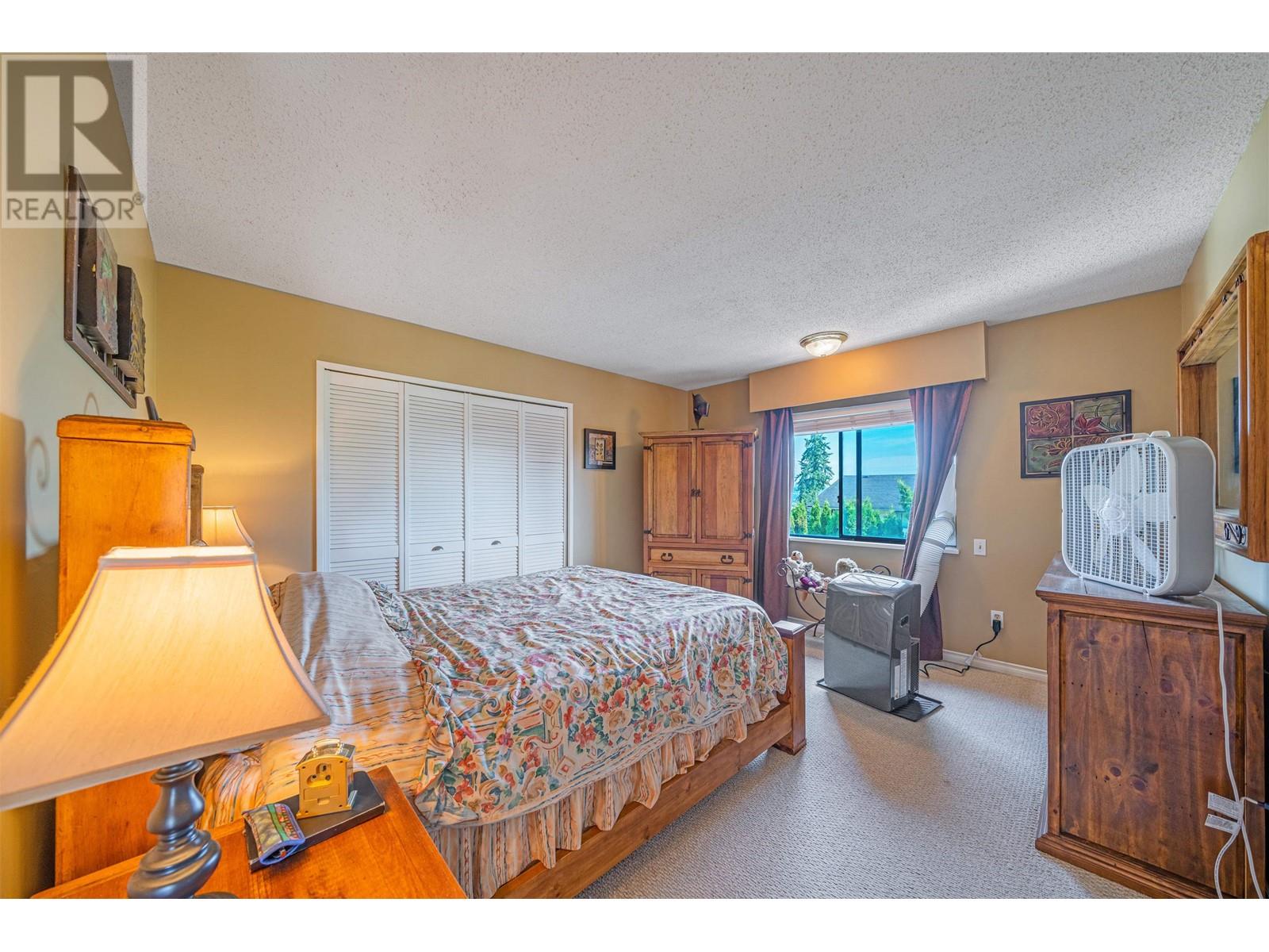 250-252 Lebleu Street, Coquitlam, British Columbia  V3K 5Z3 - Photo 29 - R2823371