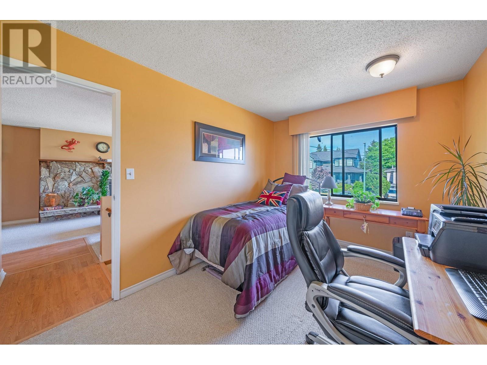 250-252 Lebleu Street, Coquitlam, British Columbia  V3K 5Z3 - Photo 30 - R2823371