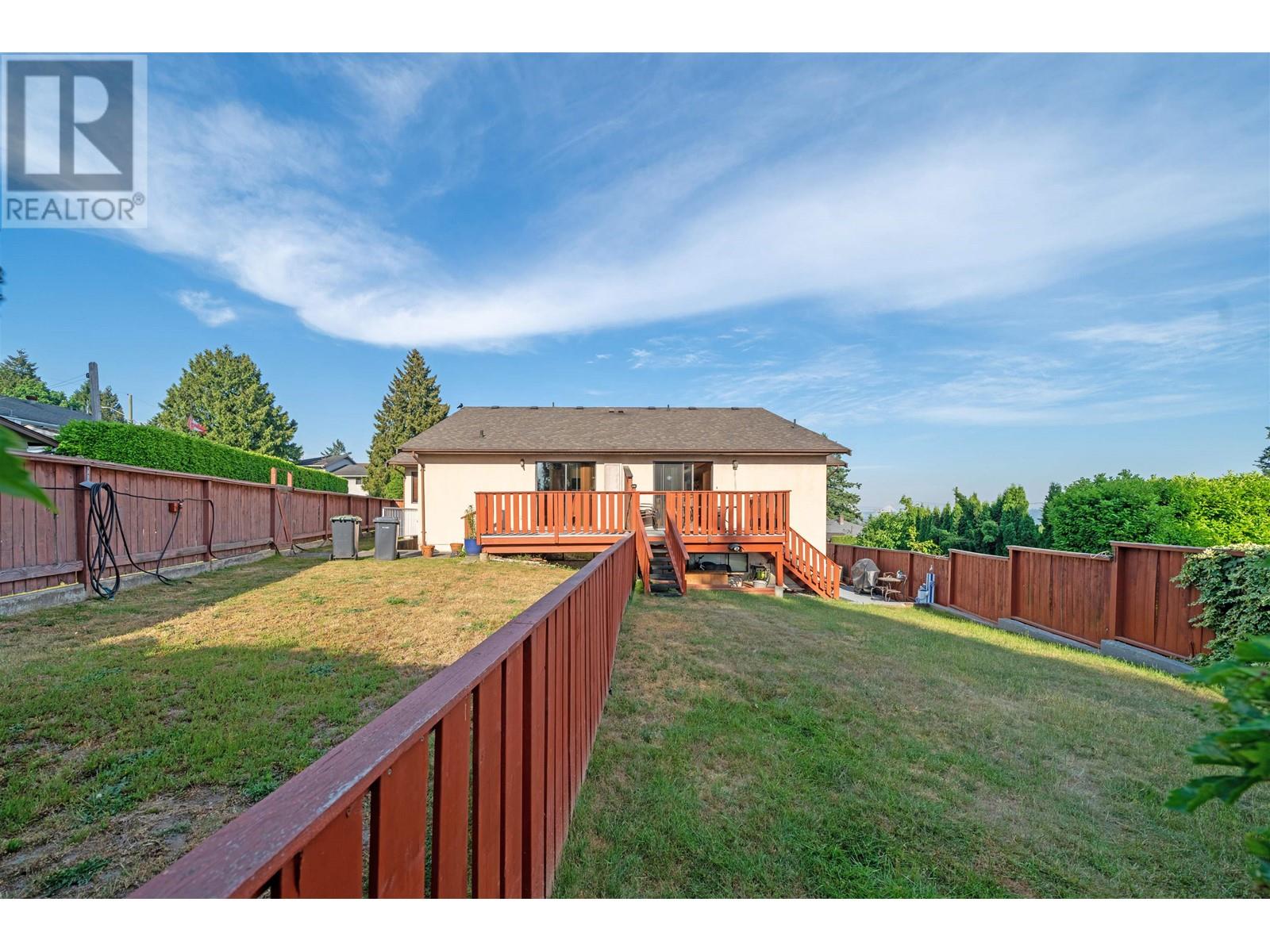250-252 Lebleu Street, Coquitlam, British Columbia  V3K 5Z3 - Photo 37 - R2823371