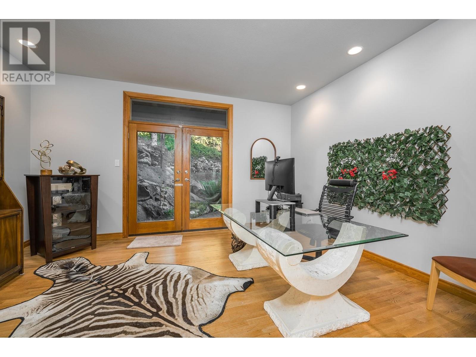 325 Furry Creek Drive, West Vancouver, British Columbia  V0N 3Z2 - Photo 18 - R2823274