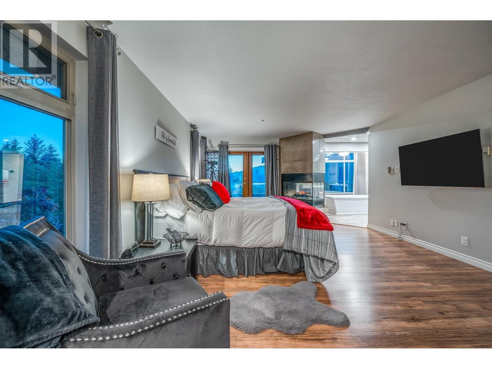 325 Furry Creek Drive, West Vancouver, British Columbia  V0N 3Z2 - Photo 22 - R2823274
