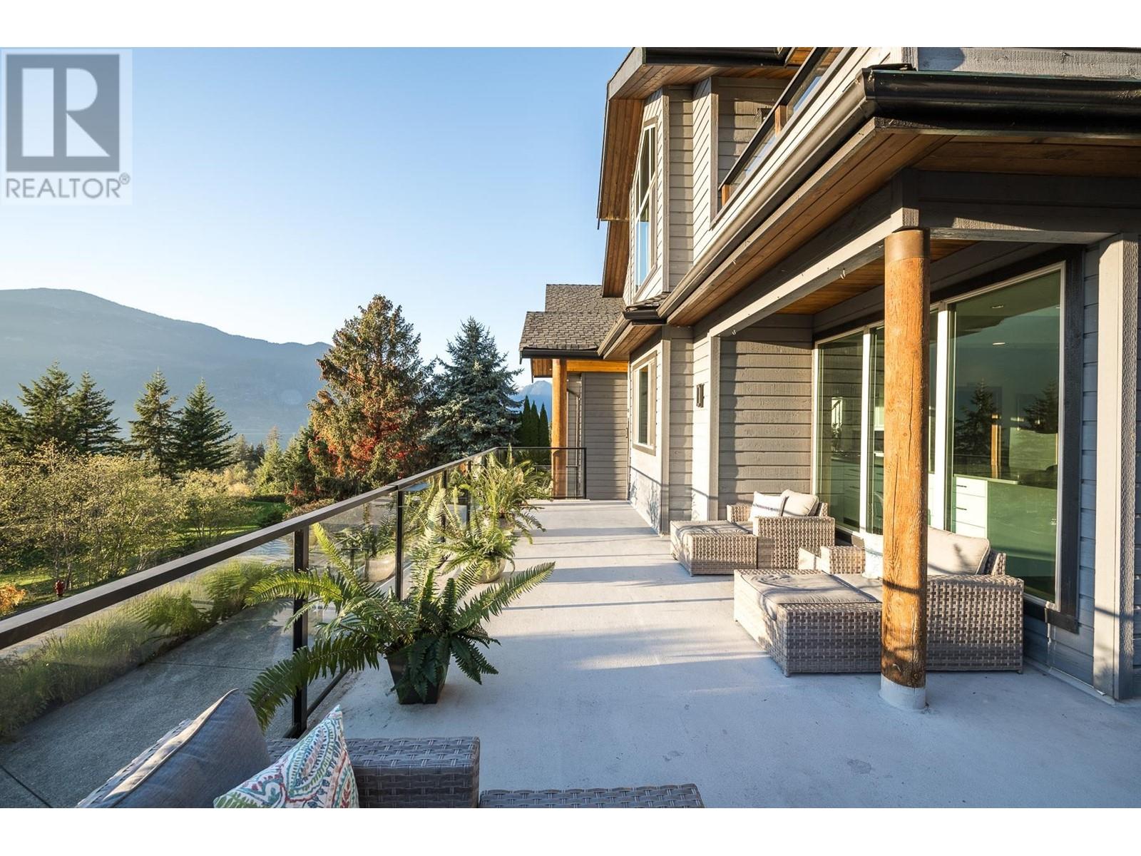 325 Furry Creek Drive, West Vancouver, British Columbia  V0N 3Z2 - Photo 35 - R2823274