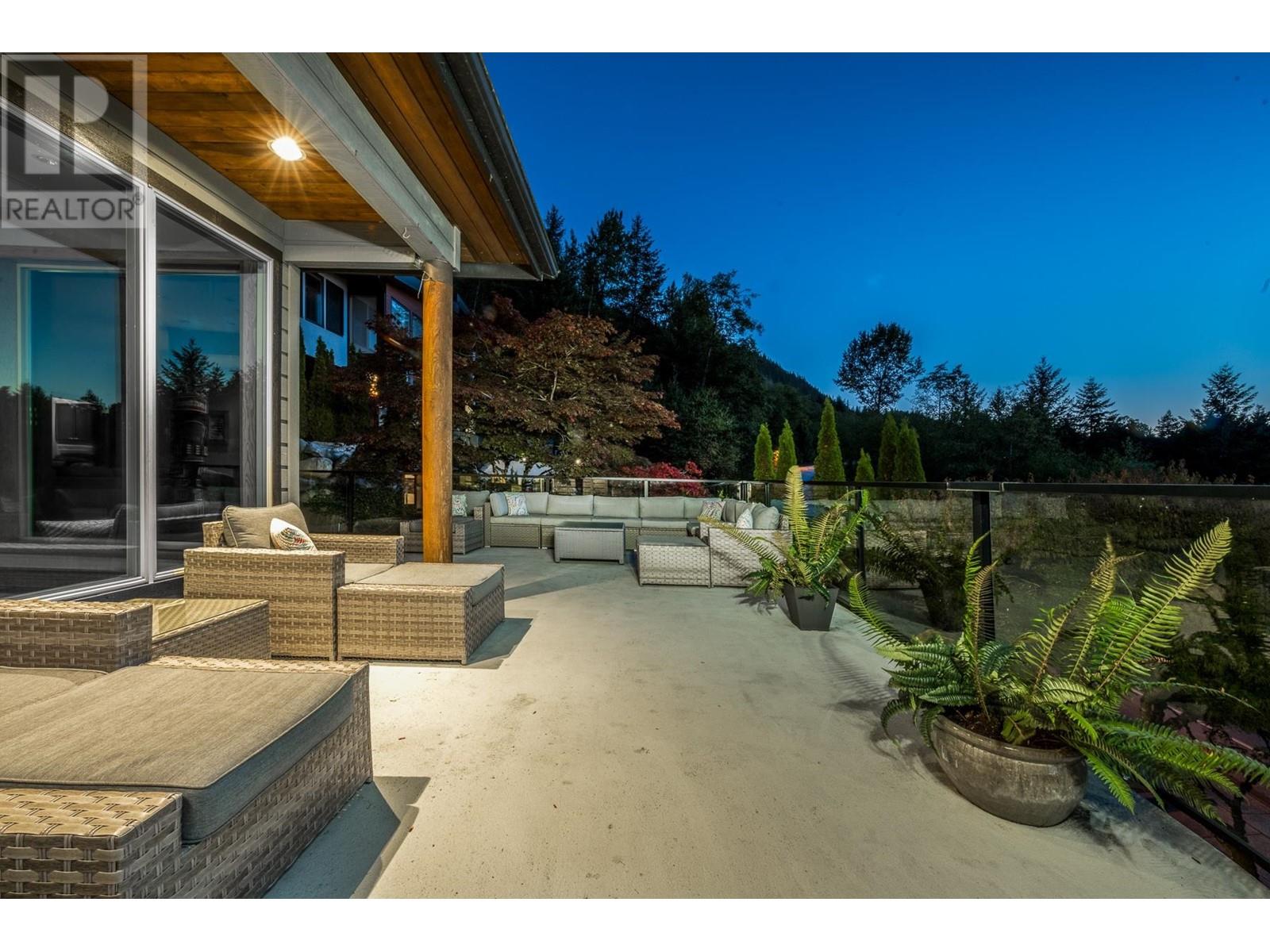 325 Furry Creek Drive, West Vancouver, British Columbia  V0N 3Z2 - Photo 39 - R2823274