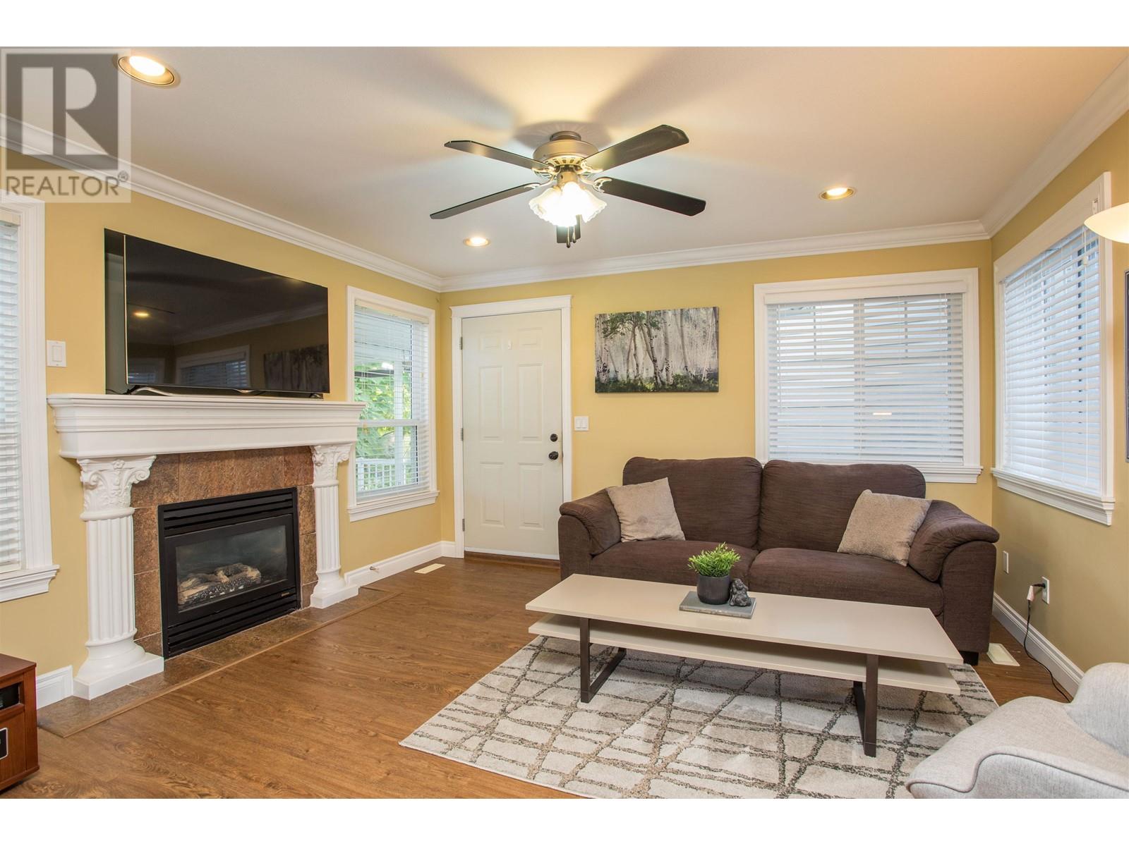23572 112b Avenue, Maple Ridge, British Columbia  V2W 1W7 - Photo 6 - R2823291