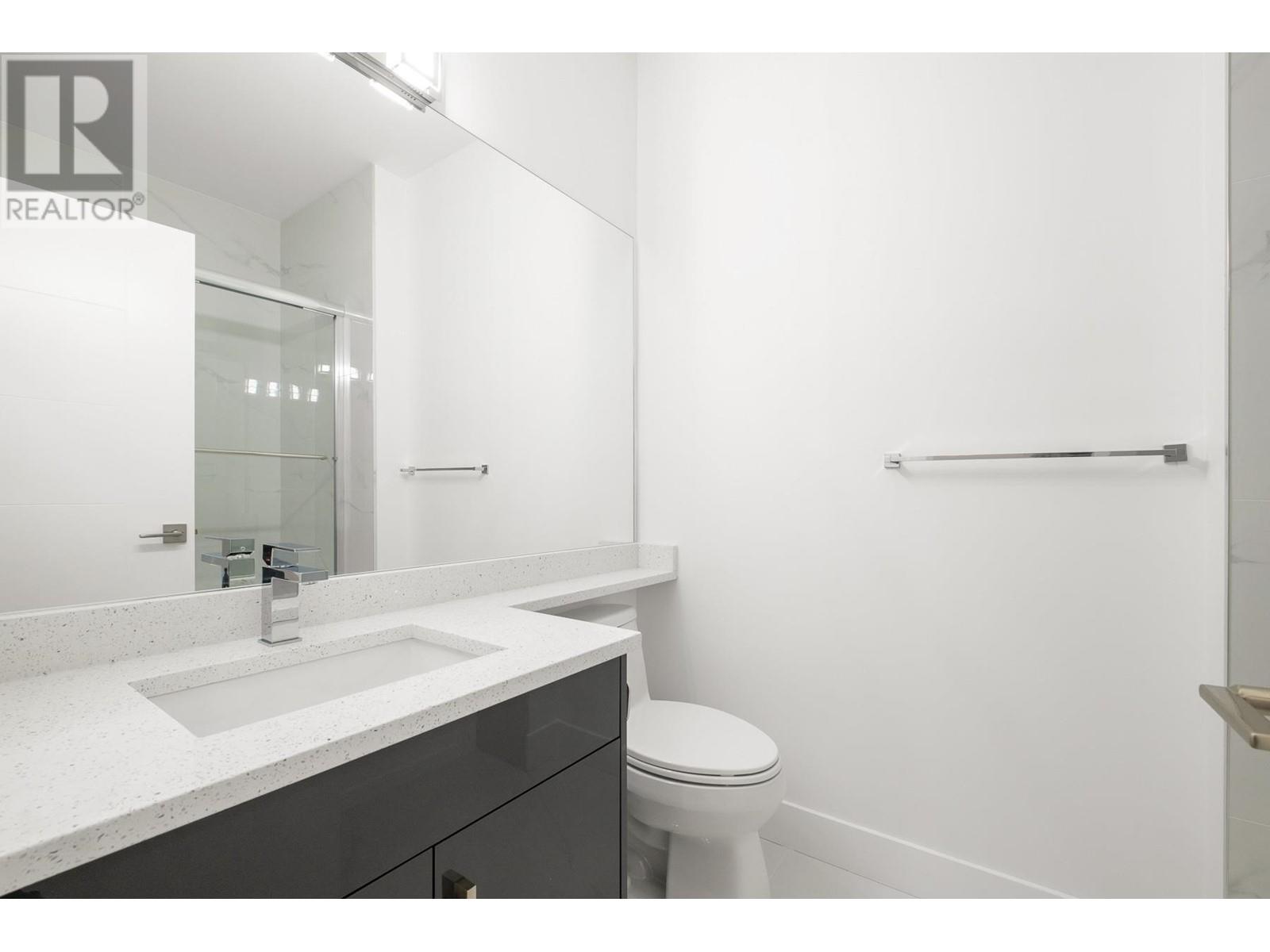 842 Runnymede Avenue, Coquitlam, British Columbia  V3J 2V2 - Photo 31 - R2823299