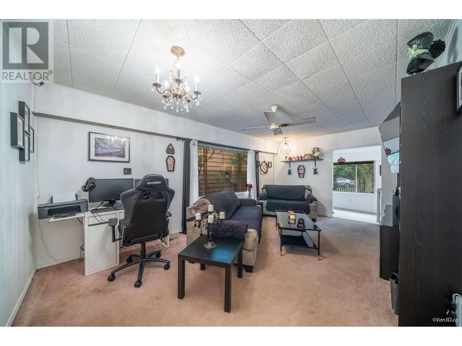 2357 Hawthorne Avenue, Port Coquitlam, British Columbia  V3C 1X1 - Photo 8 - R2823318