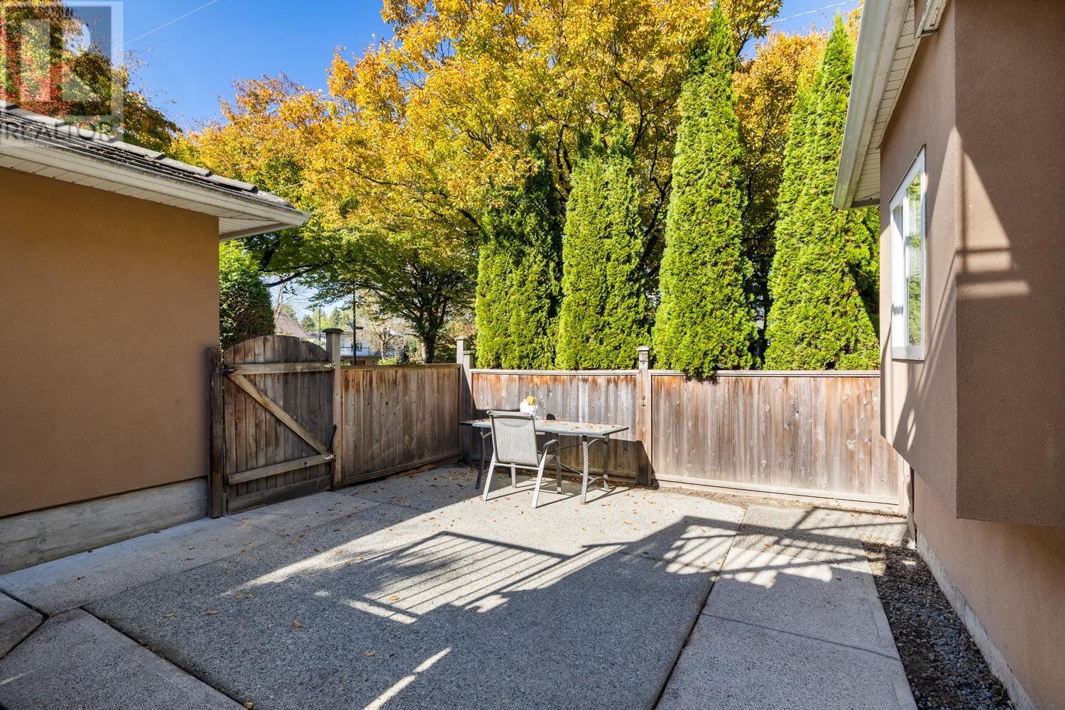 1112 E 26th Avenue, Vancouver, British Columbia  V5V 2J5 - Photo 12 - R2823323