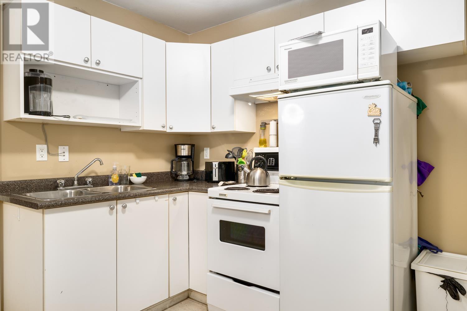 1112 E 26th Avenue, Vancouver, British Columbia  V5V 2J5 - Photo 26 - R2823323